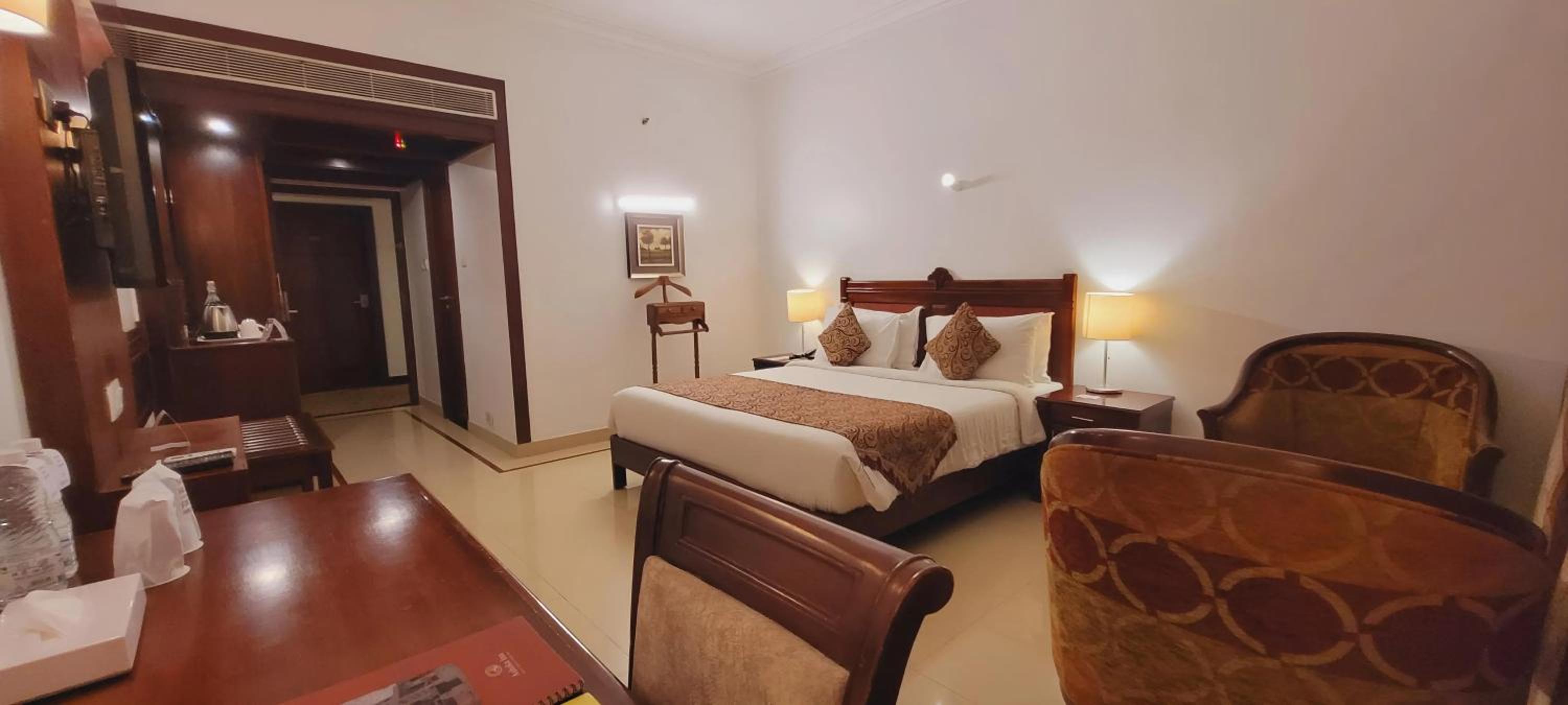 Superior King Room photo 3
