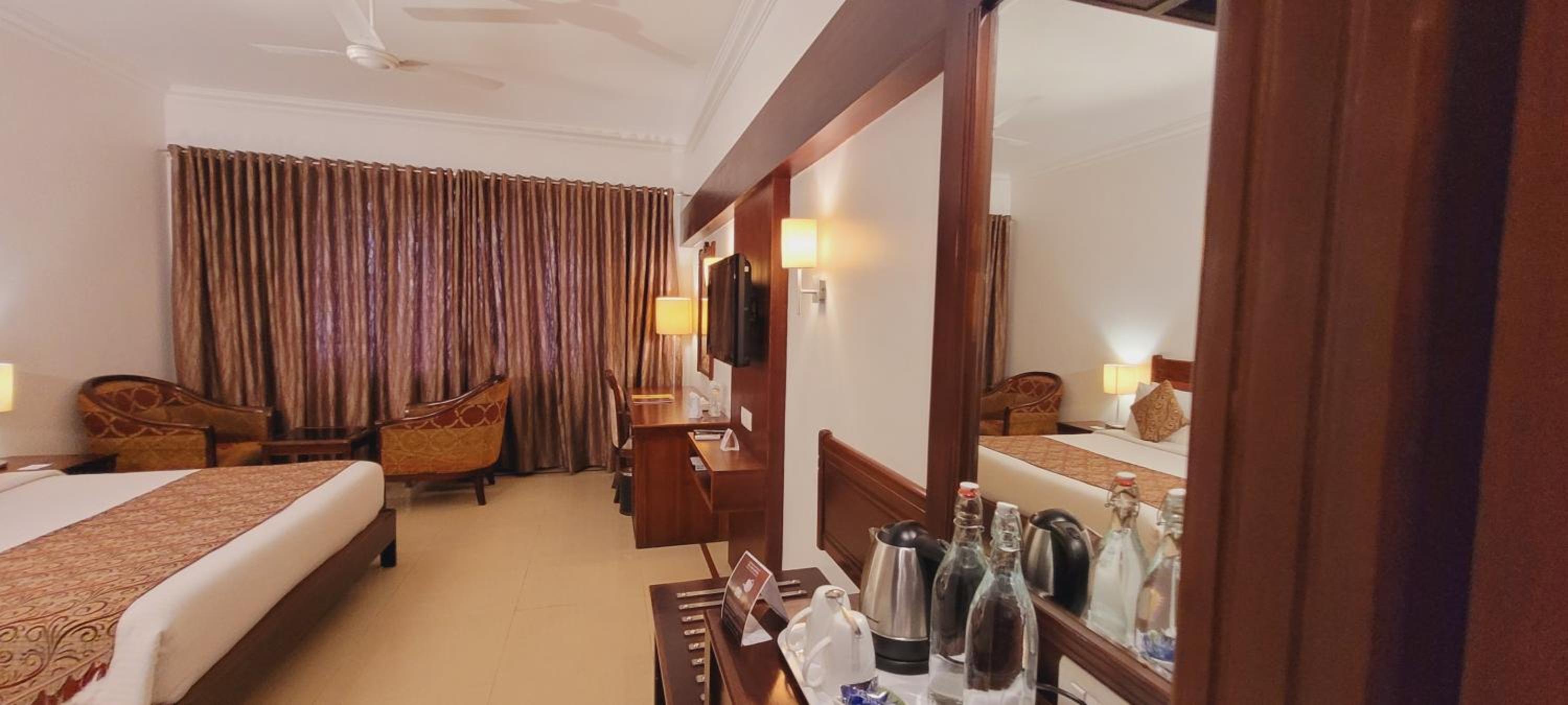 Superior King Room photo 1
