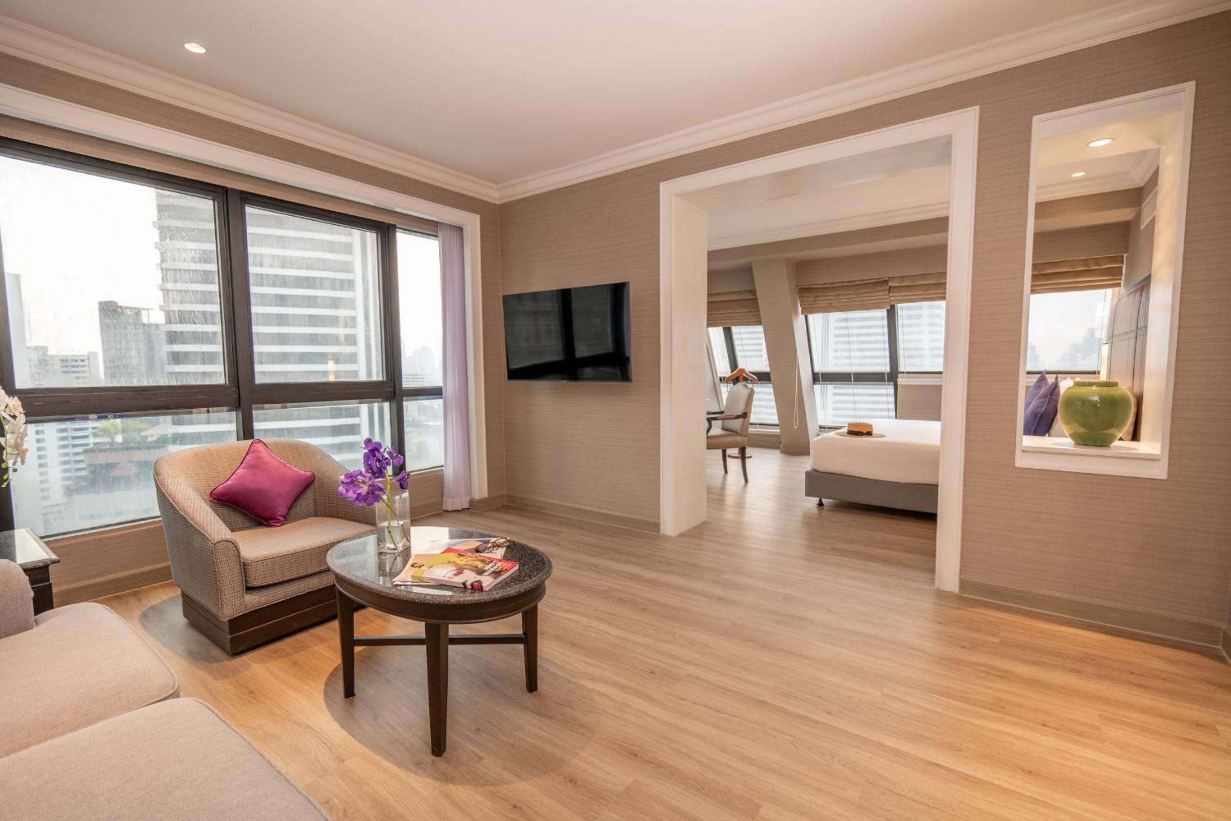 Suite with City View photo 1
