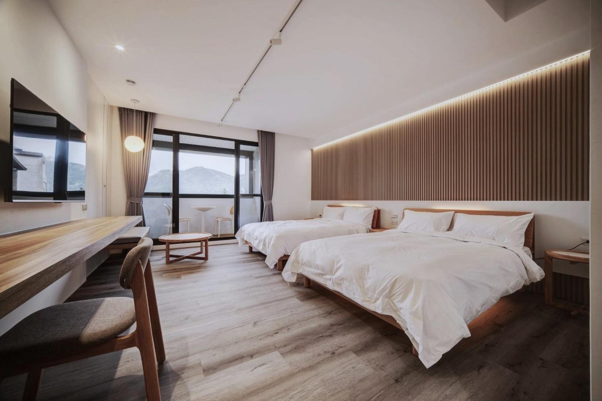 Premium Quadruple Room