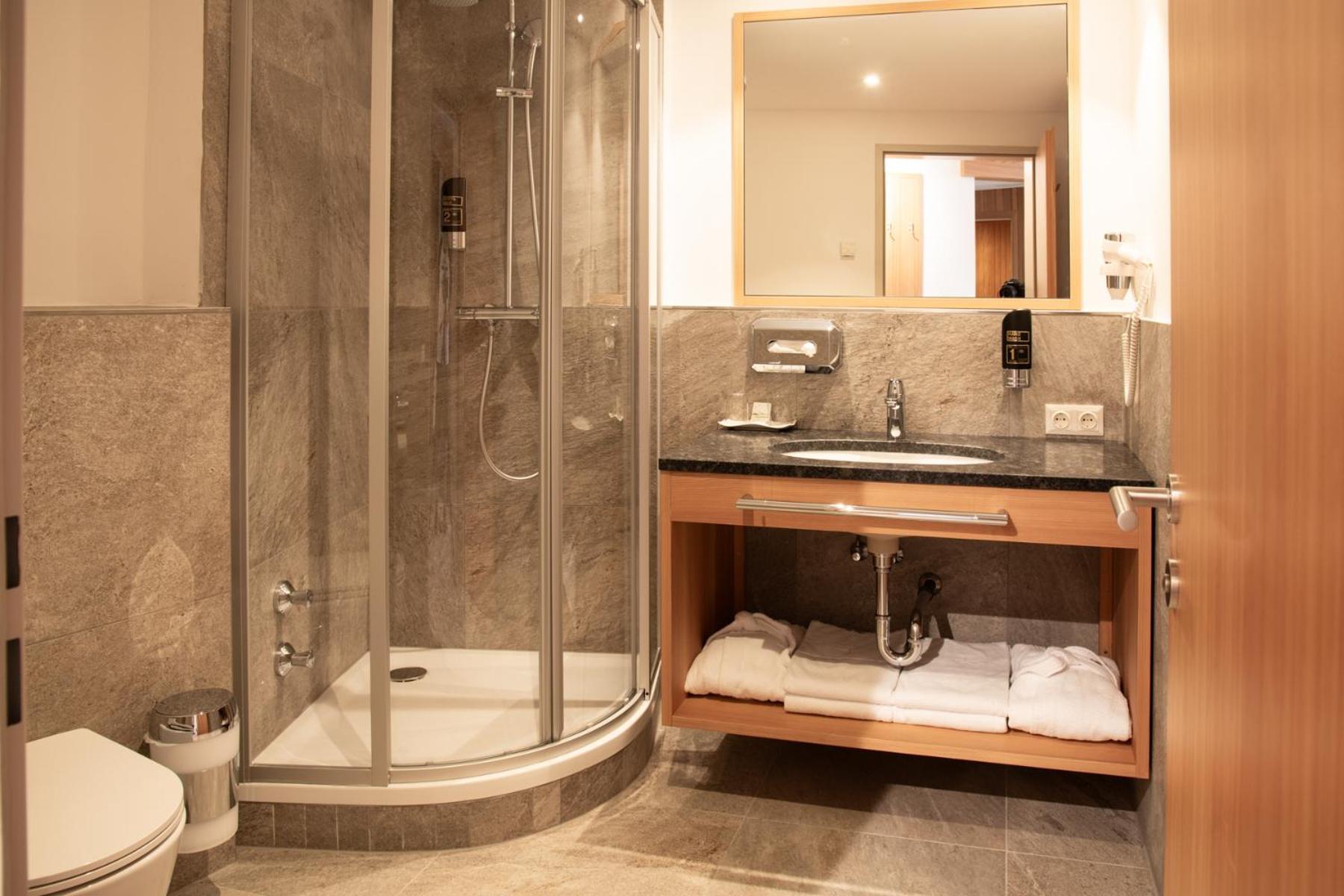 Suite with Sauna - Photo 3