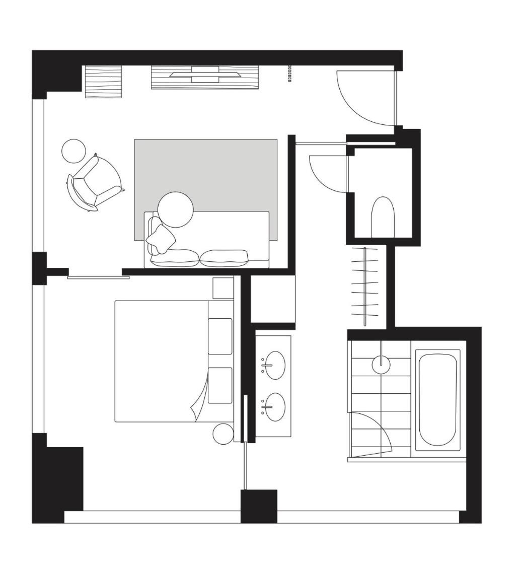 King Suite with City View thumbnail 6