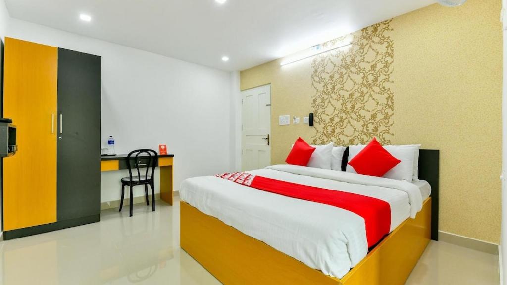 Large Double Room photo 1
