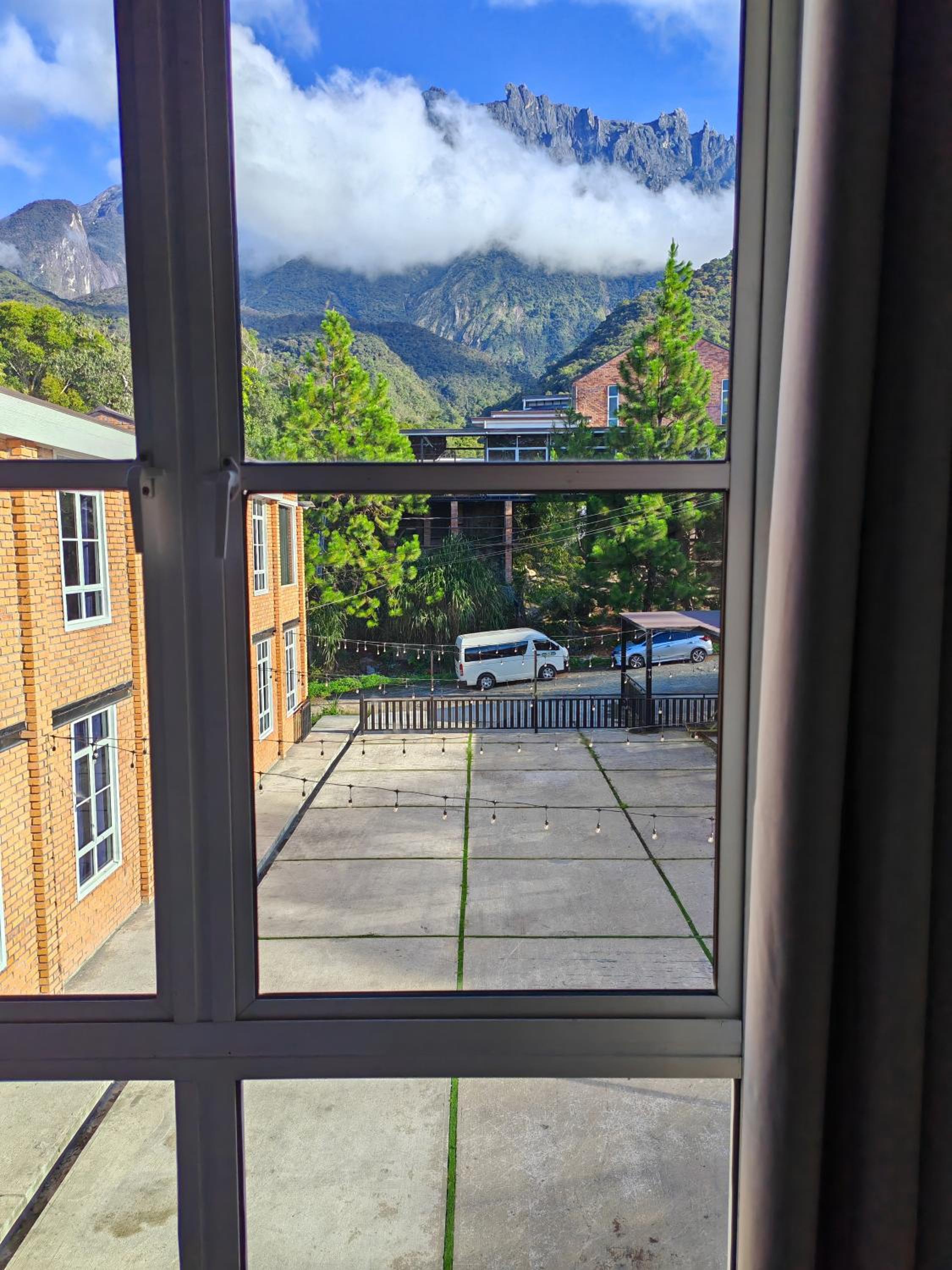 Double Room with Mountain View - Photo 2