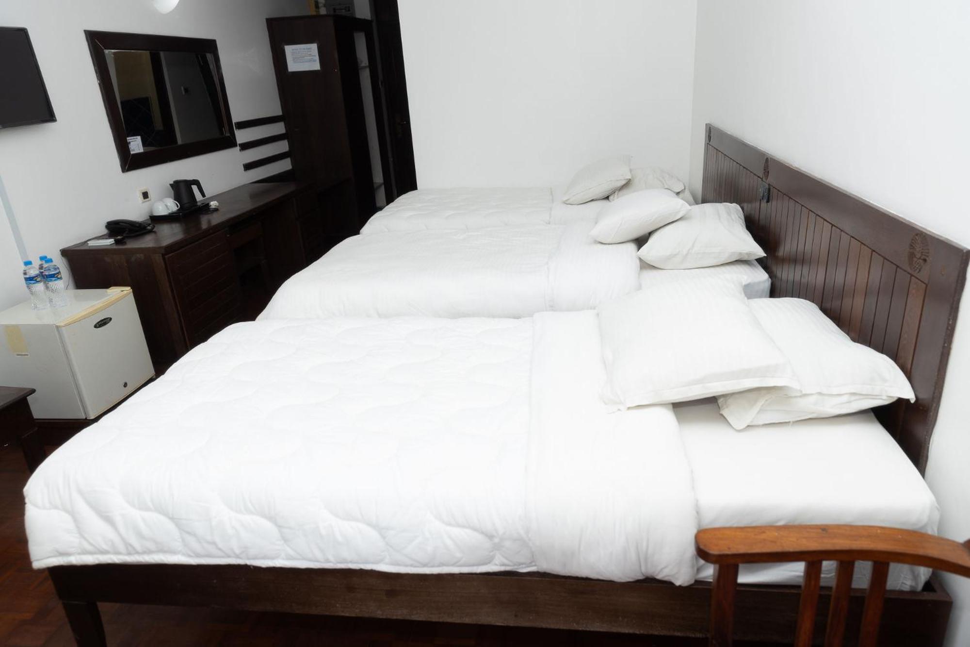 Deluxe Triple Room with Sea View