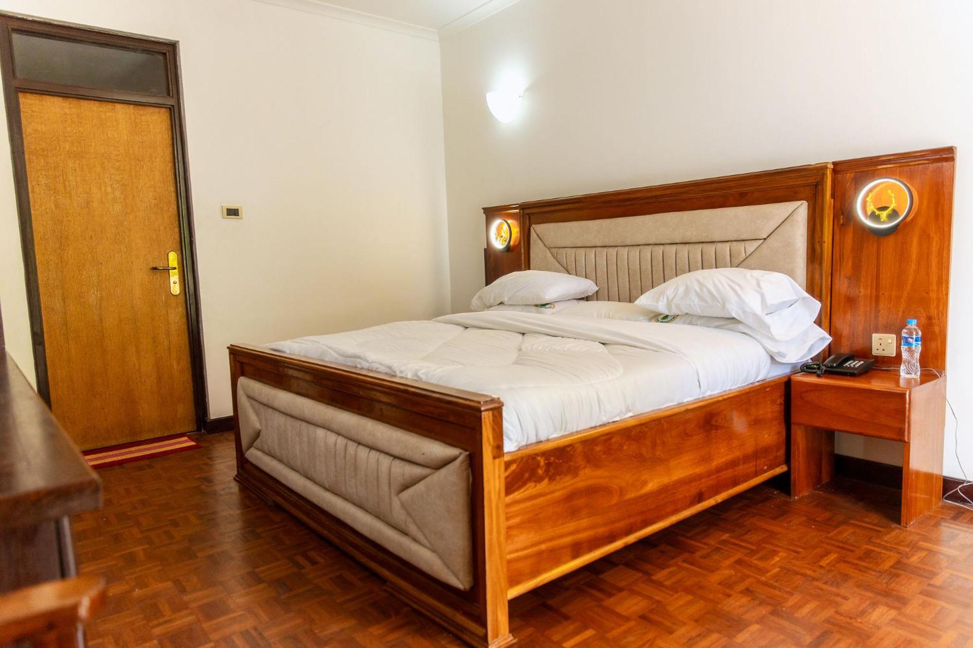 Deluxe Suite with Sea View