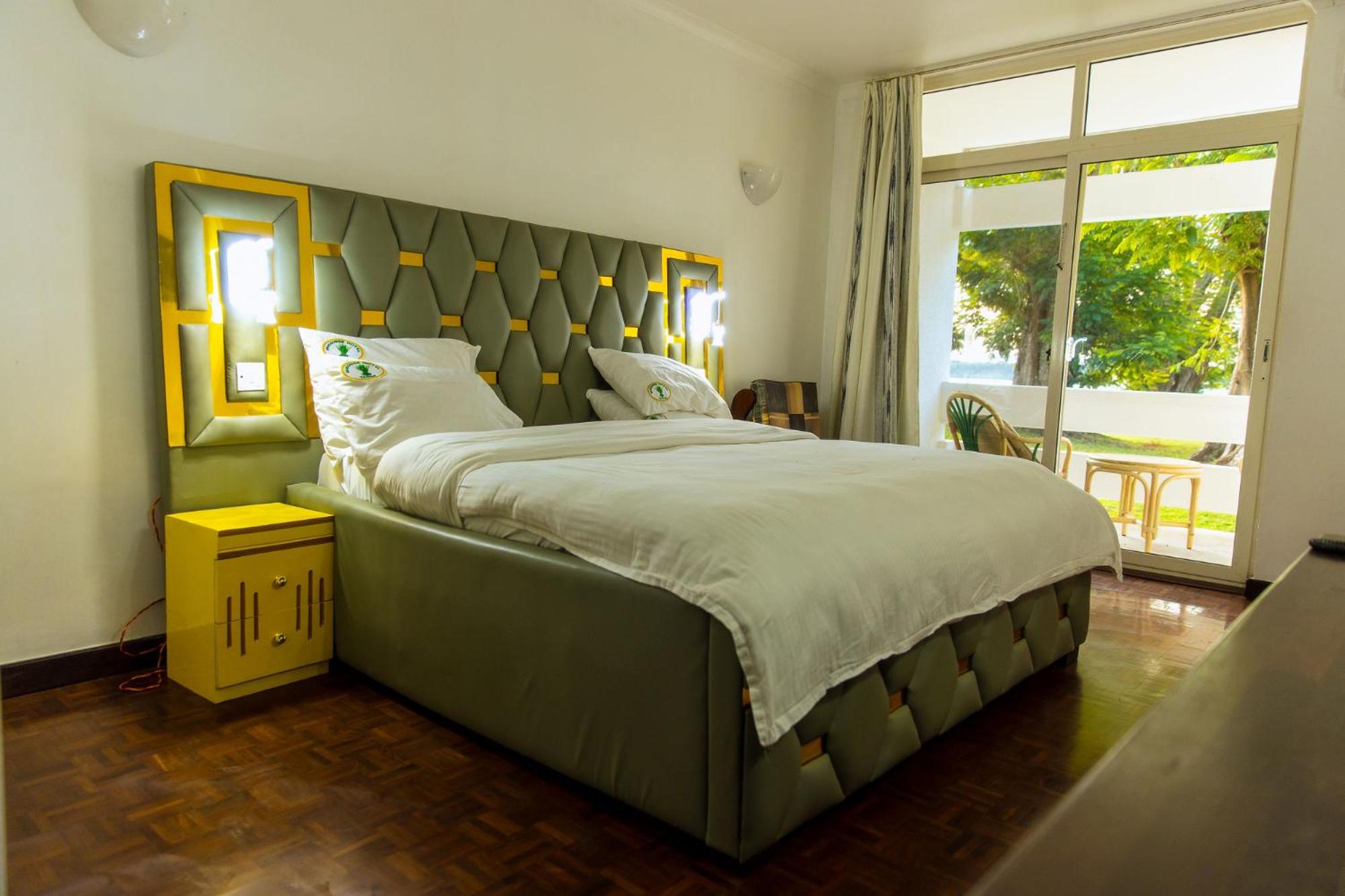 Deluxe Double Room with Balcony and Sea View