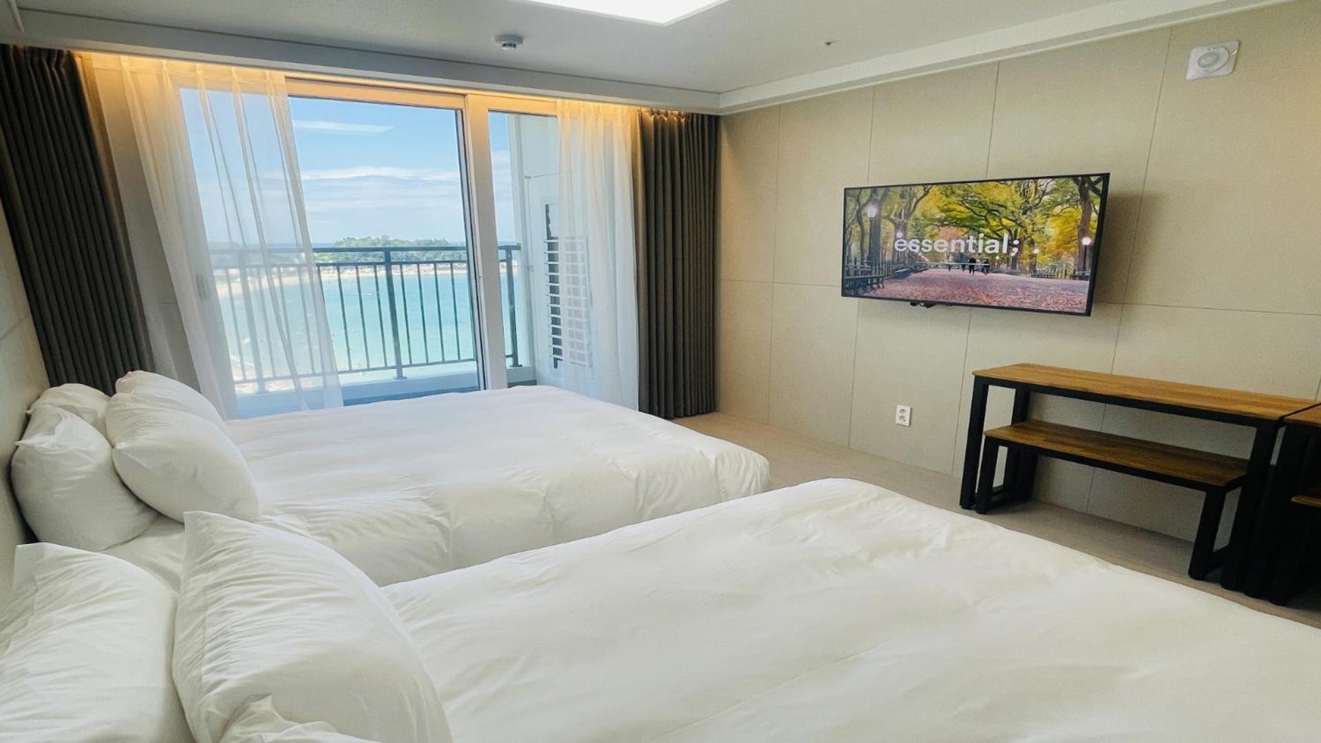 King Room with Two King Beds
