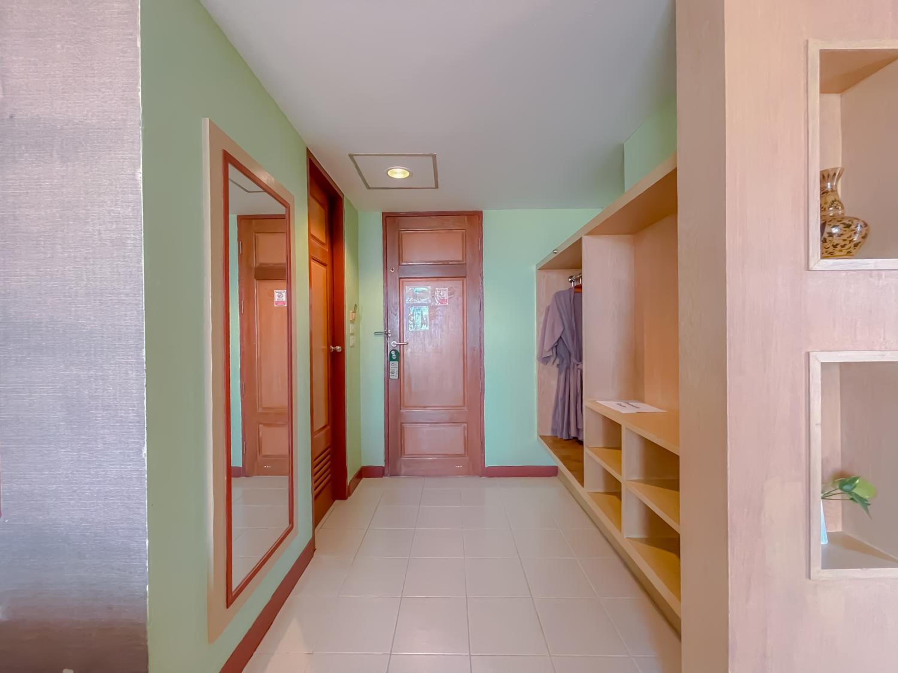 Deluxe Twin Room - Photo 7