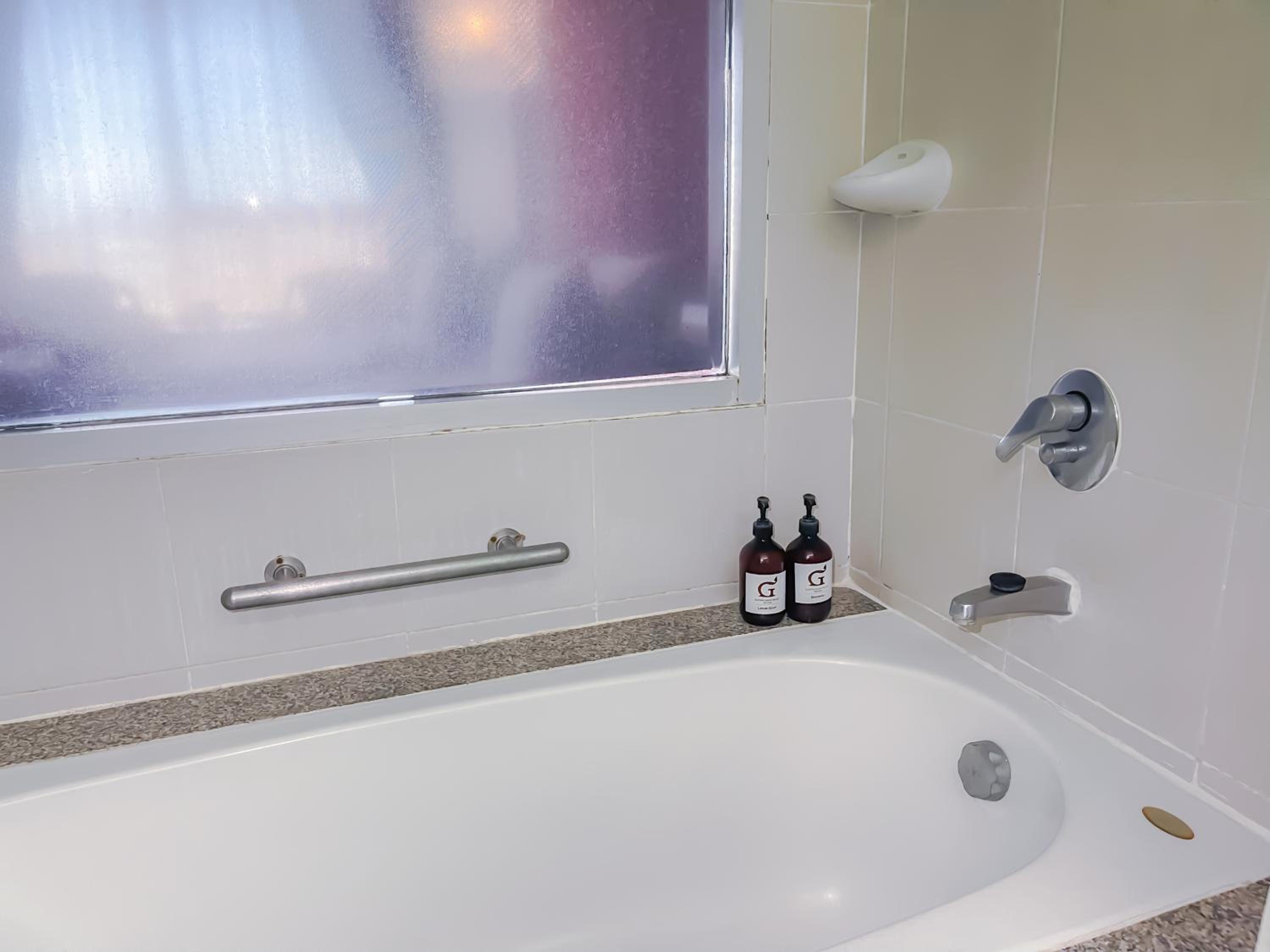 Deluxe Twin Room - Photo 6
