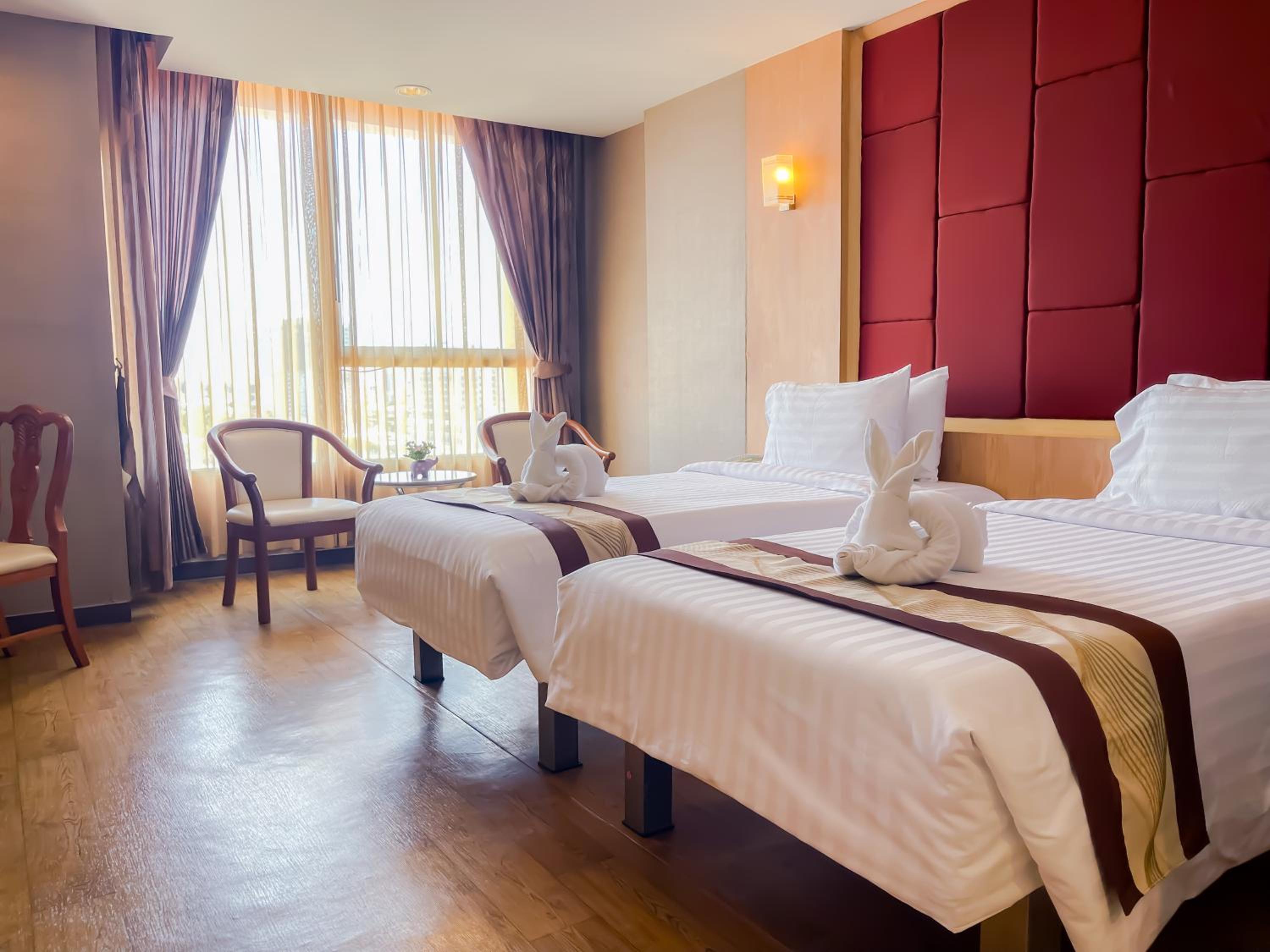 Deluxe Twin Room - Photo 1