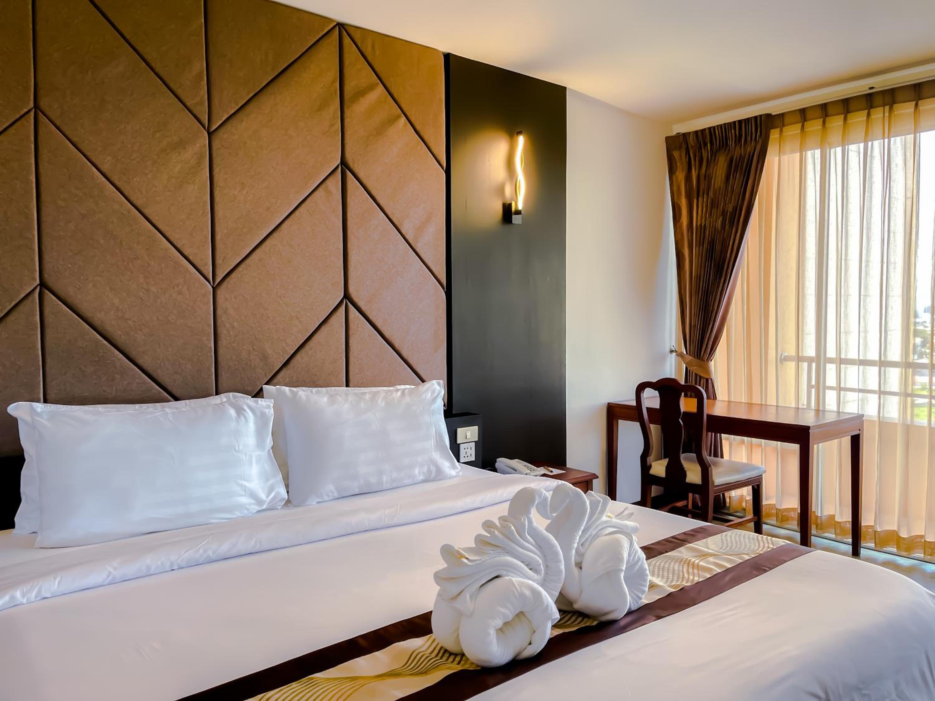 King Suite - Photo 5