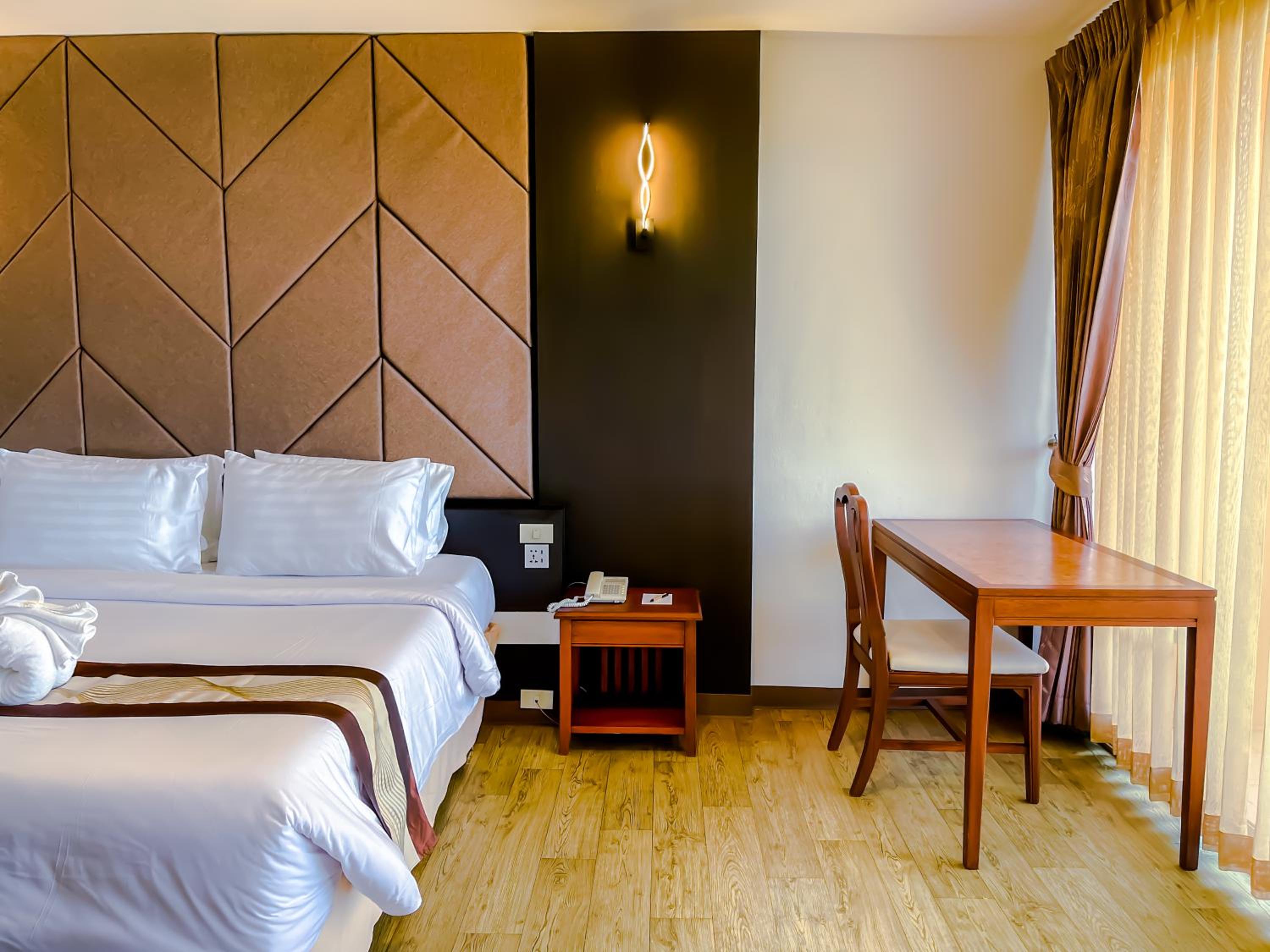 King Suite - Photo 7