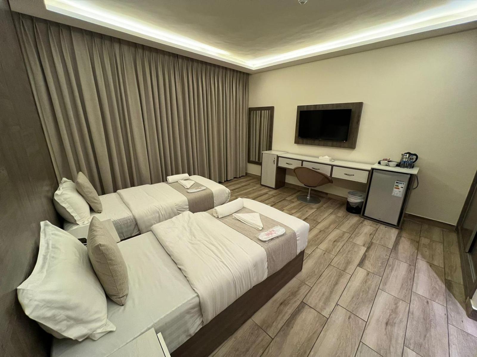 Deluxe Twin Room - Photo 4