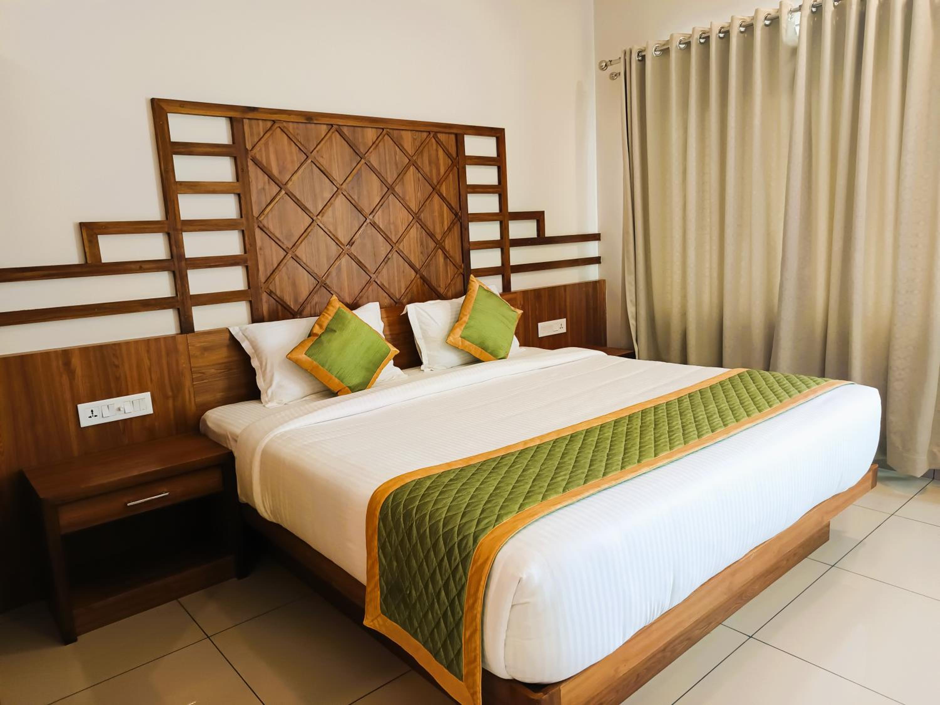 King Room with Balcony