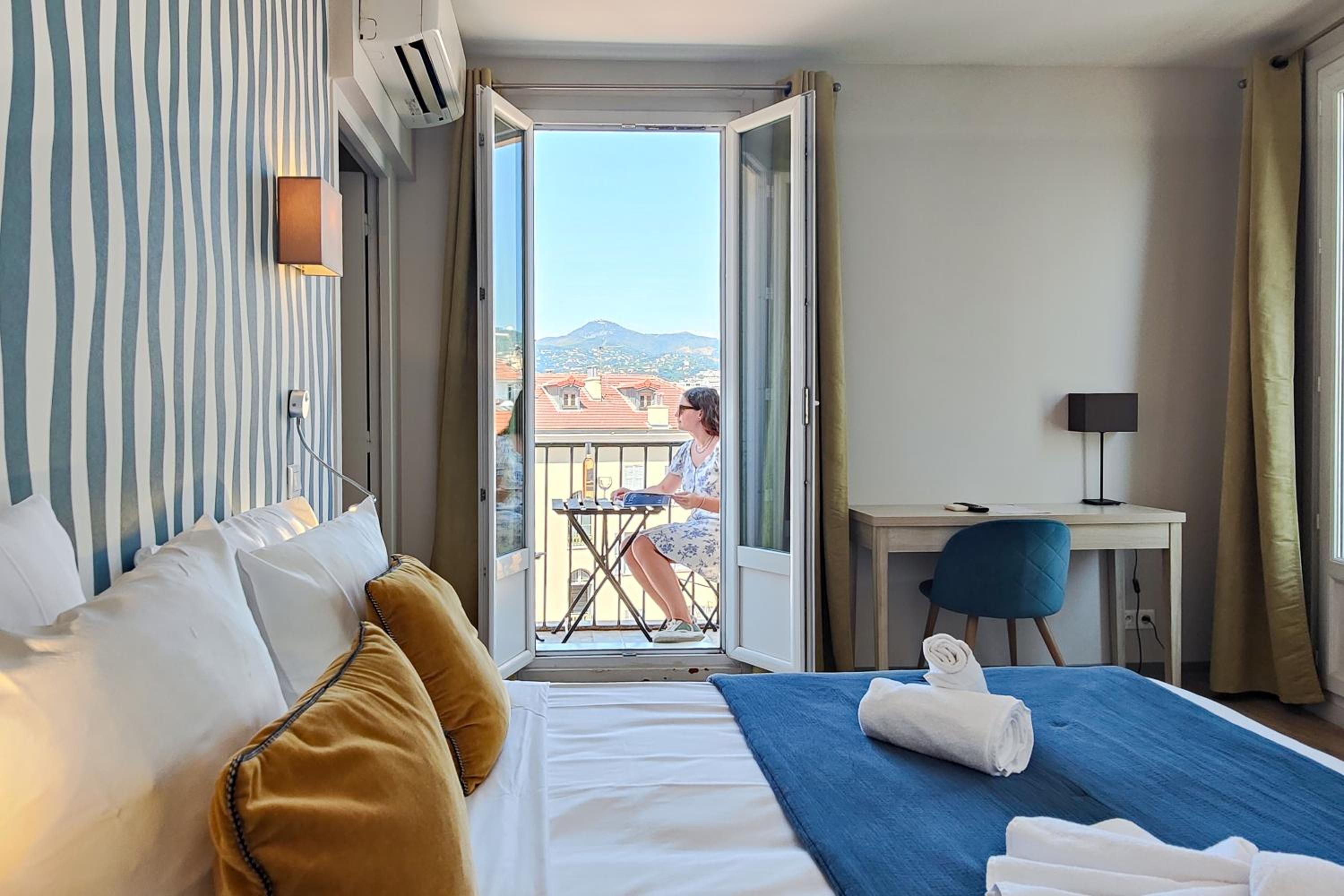 One-Bedroom Apartment with Balcony - Photo 13