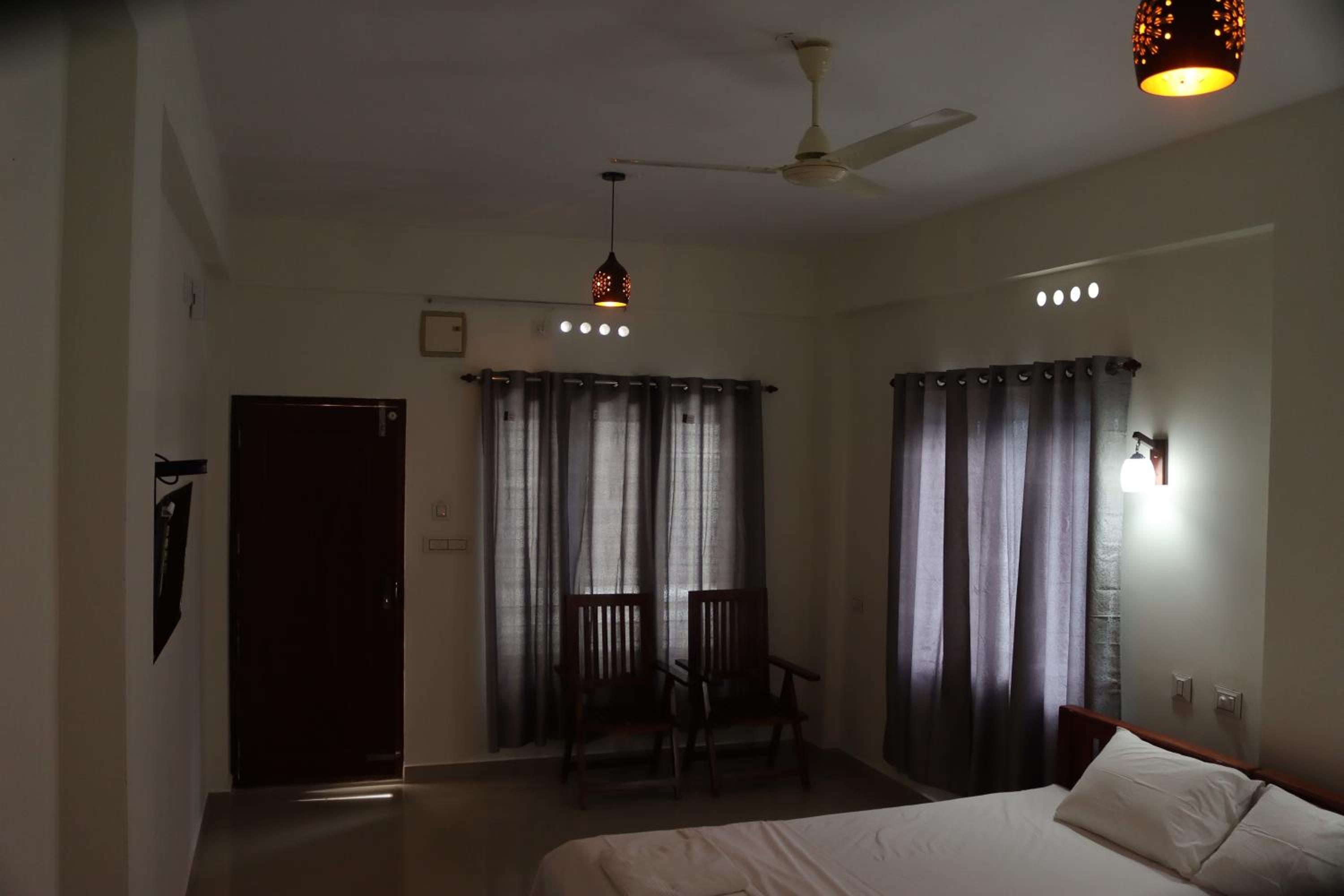 Standard Double Room With Fan photo 2