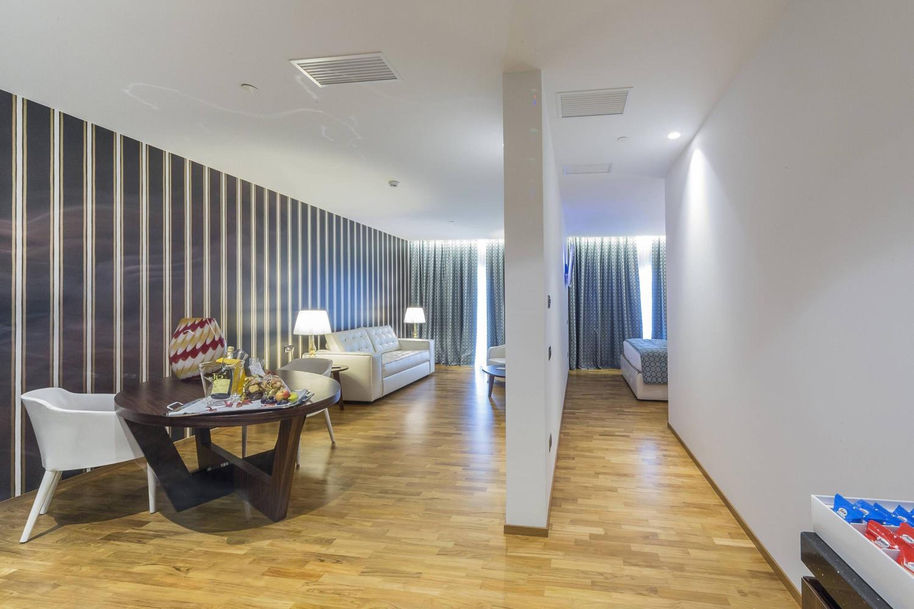 King Suite with Whirlpool