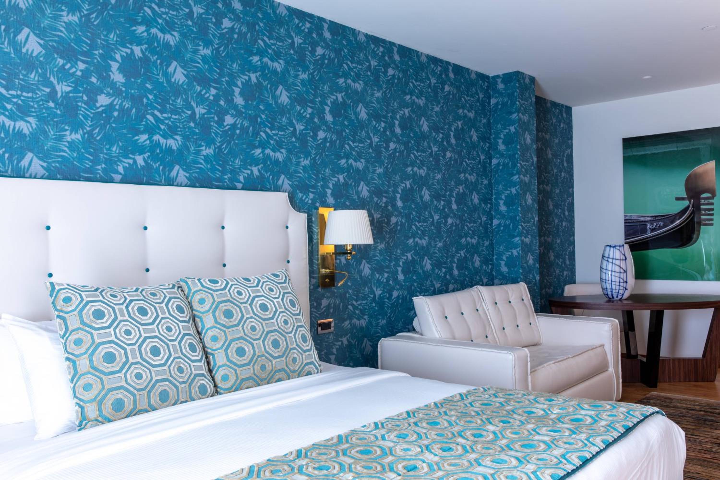 Junior Suite thumbnail 5
