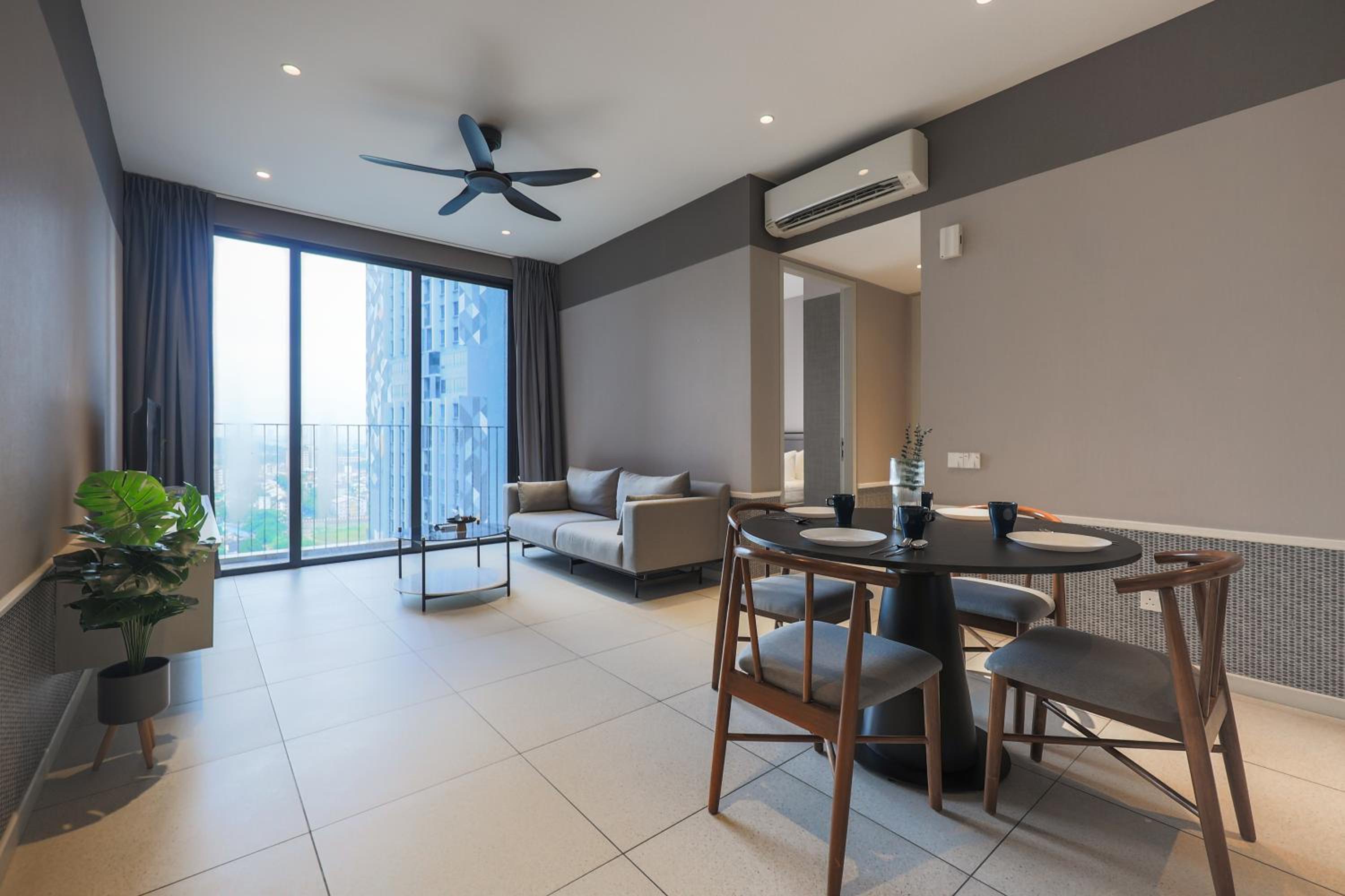 2 Bedroom Suites photo 2