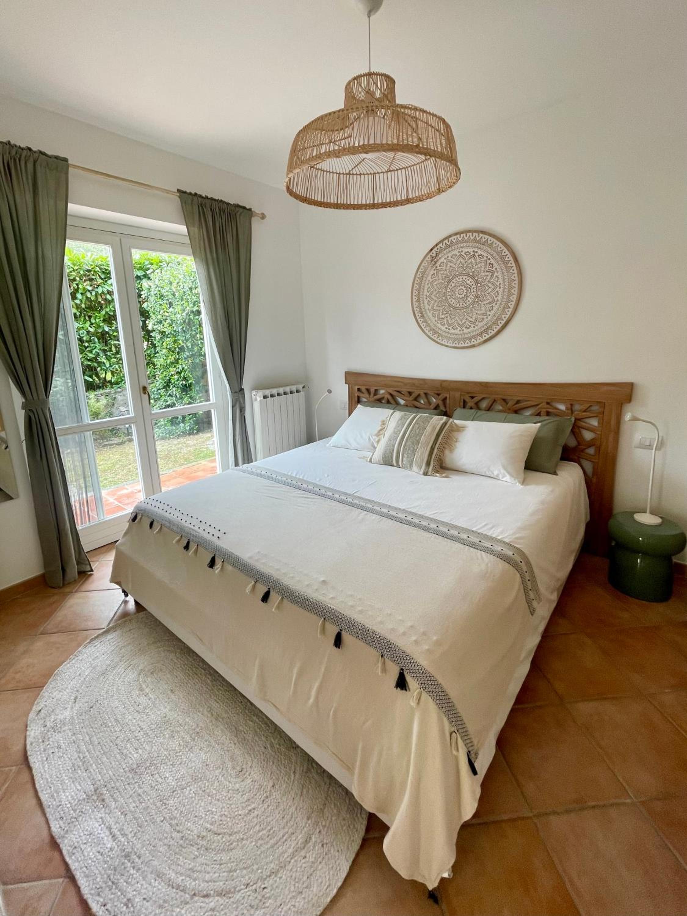 One-Bedroom House photo 1