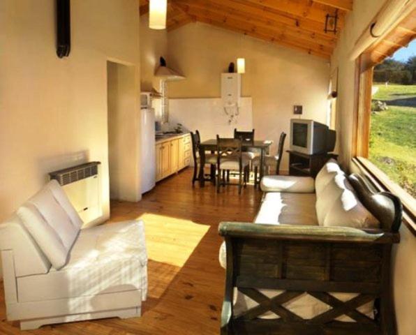 Bungalow (4 Adults) photo 1