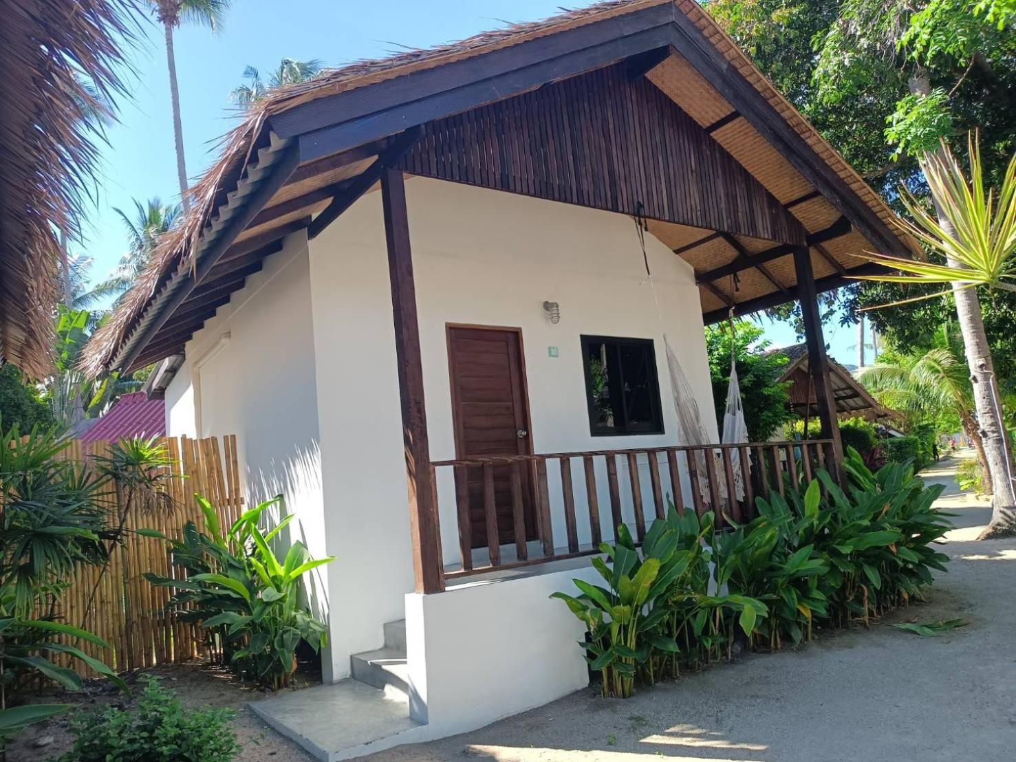 Large Bungalow photo 2
