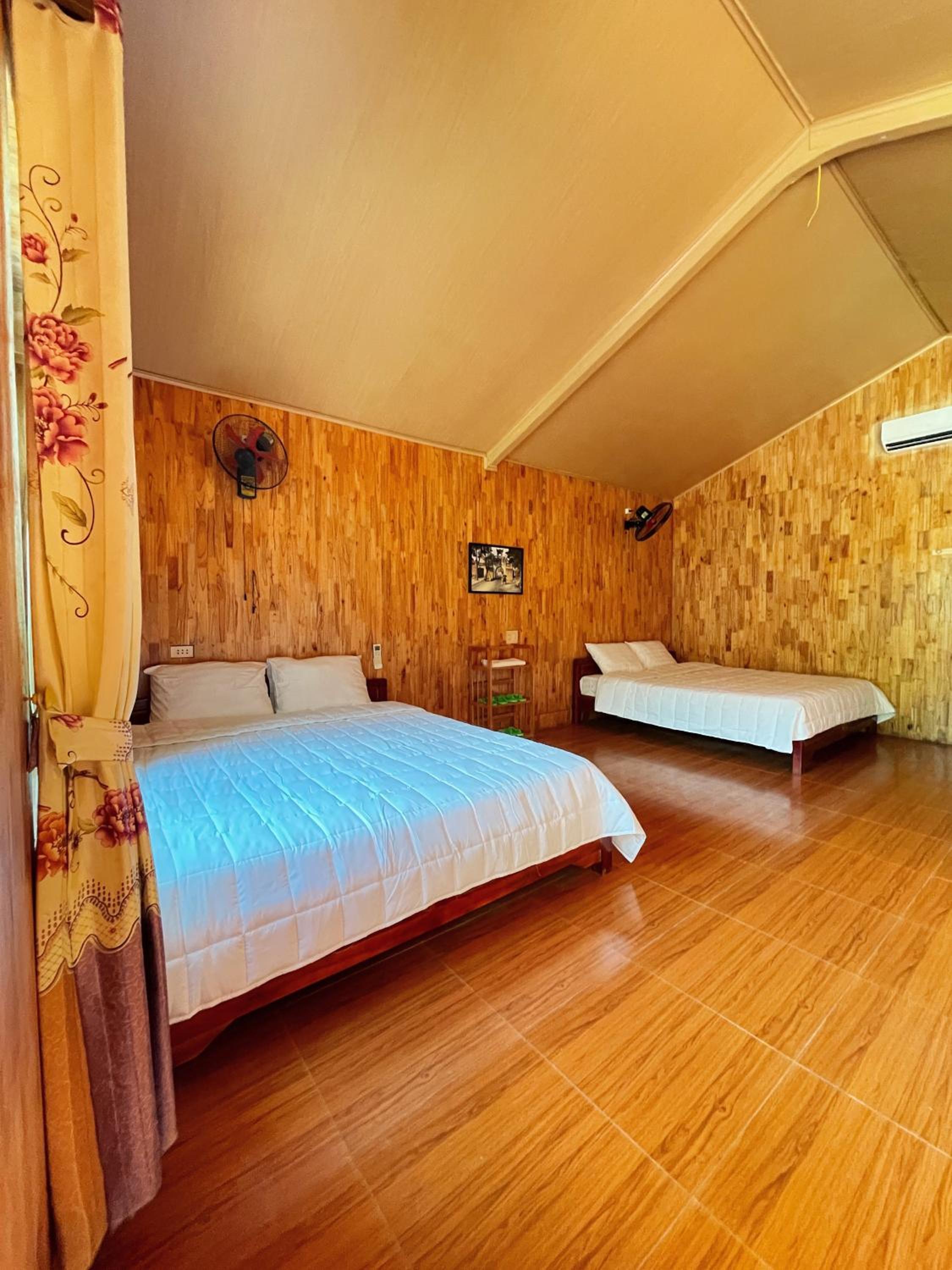King Room With Two King Beds photo 1