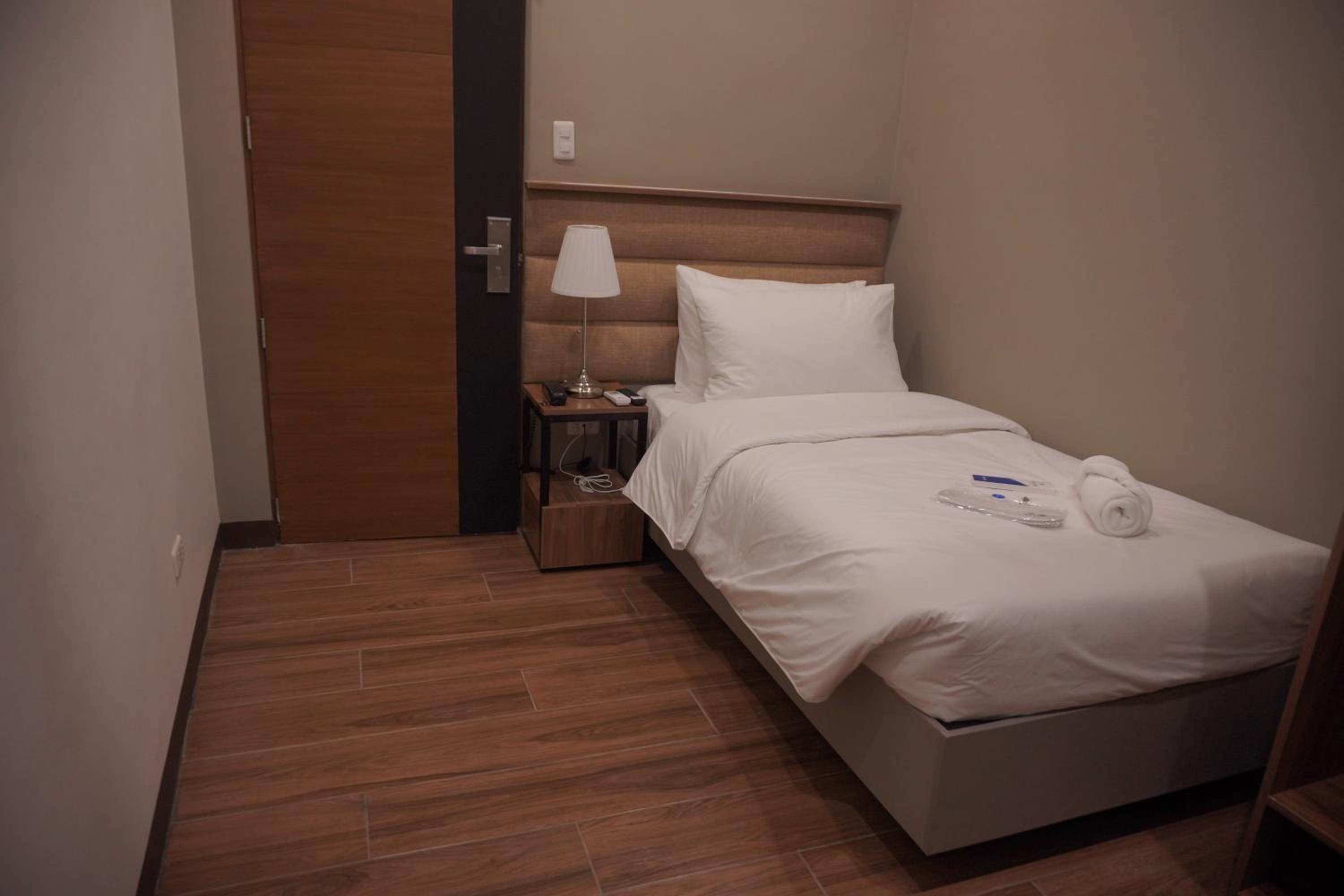 Executive Suite photo 2