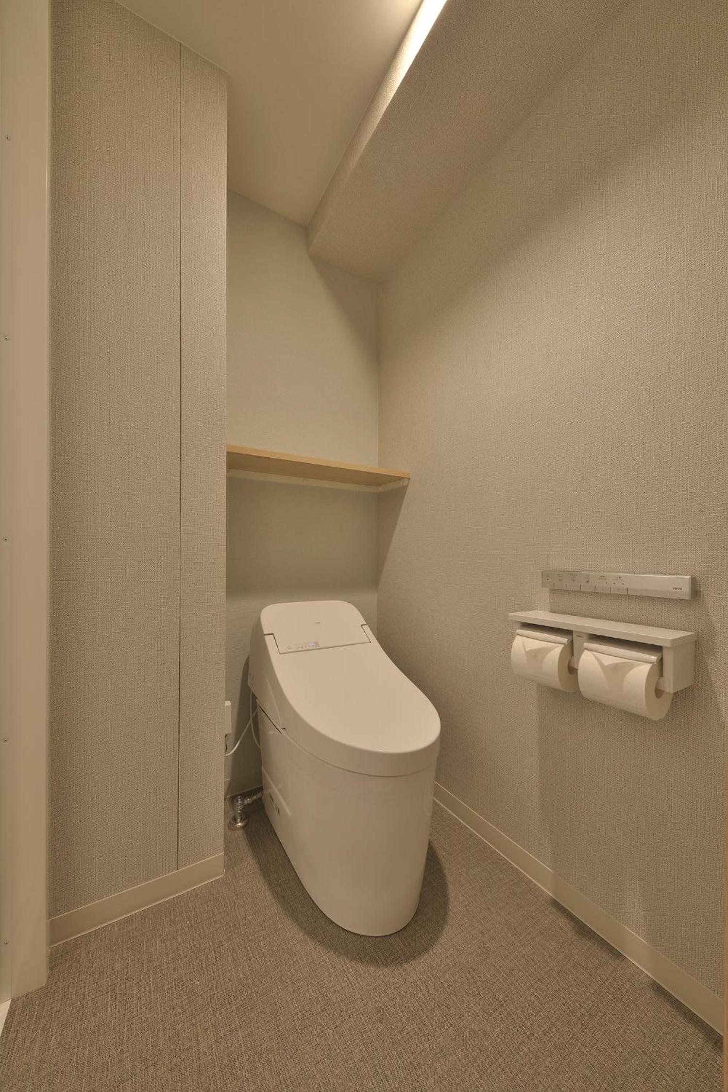 Standard Twin Room - High Floor - Non-Smoking