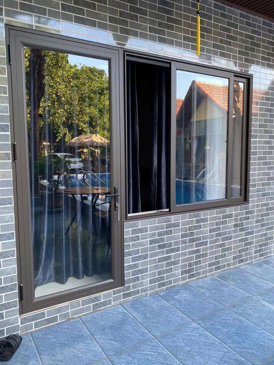 King Room with Pool View photo 2