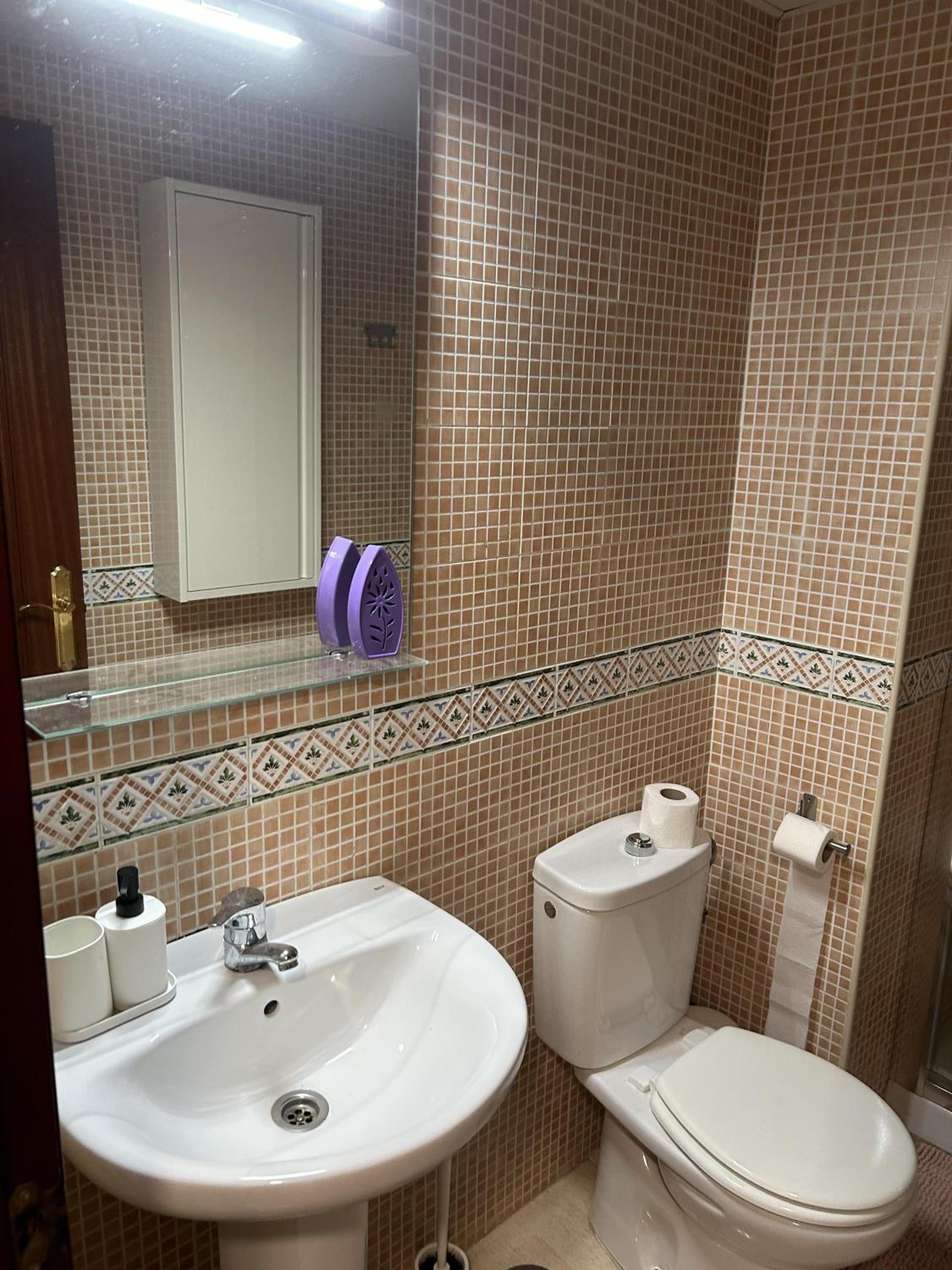 Apartment photo 2