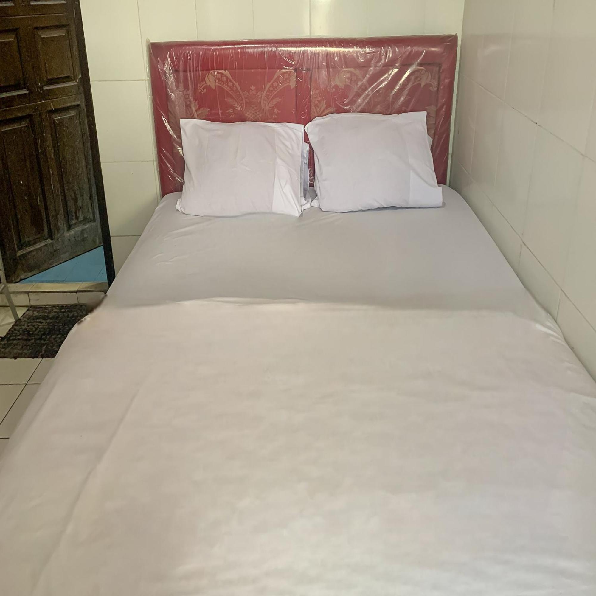 Standard Double Room - Photo 4