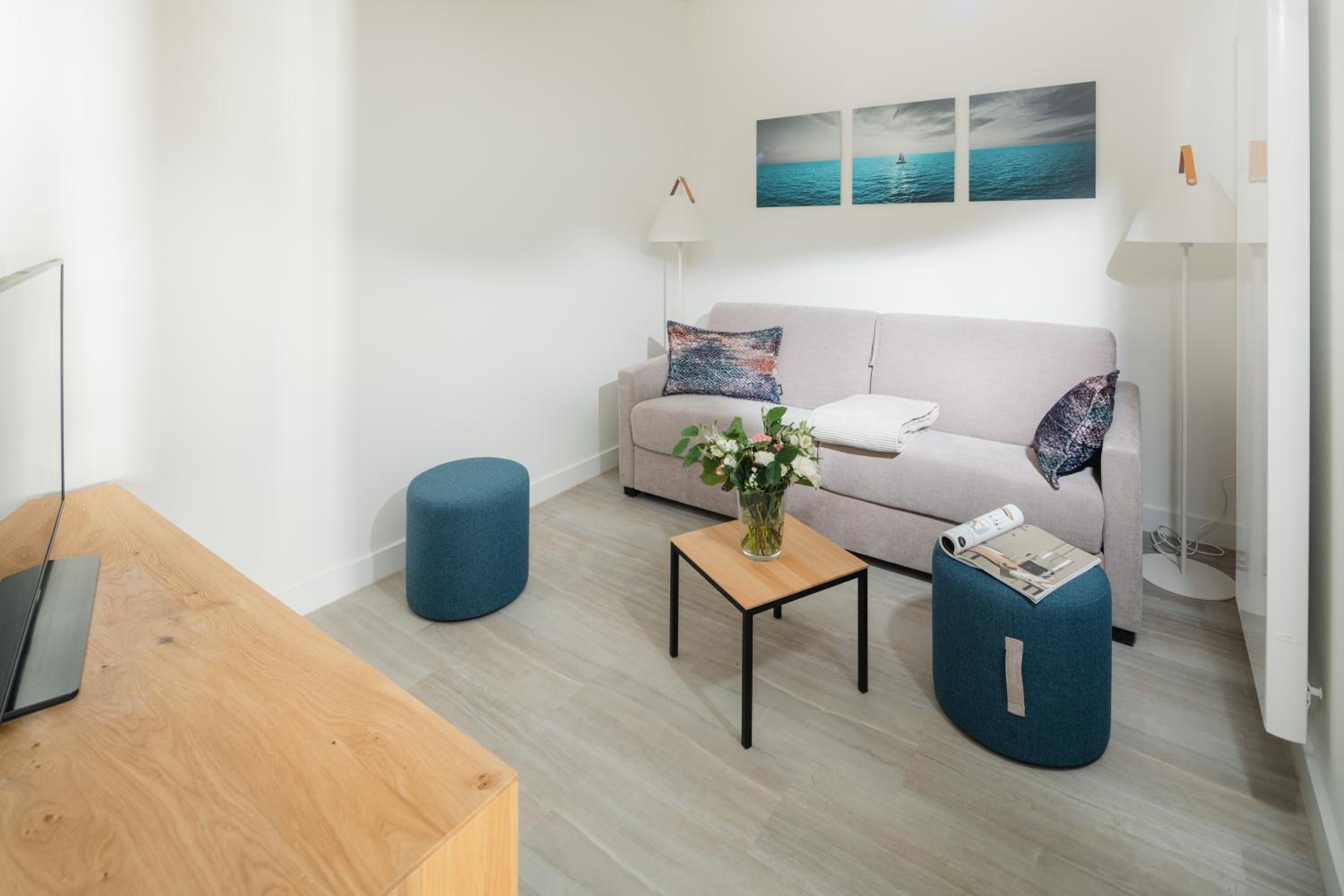 One-Bedroom Apartment