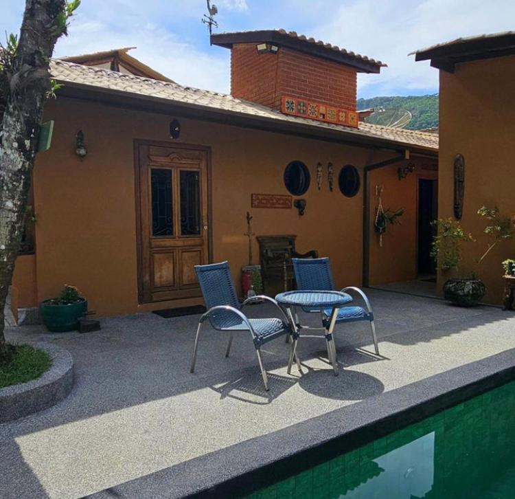 Double Room with Pool View - Photo 6