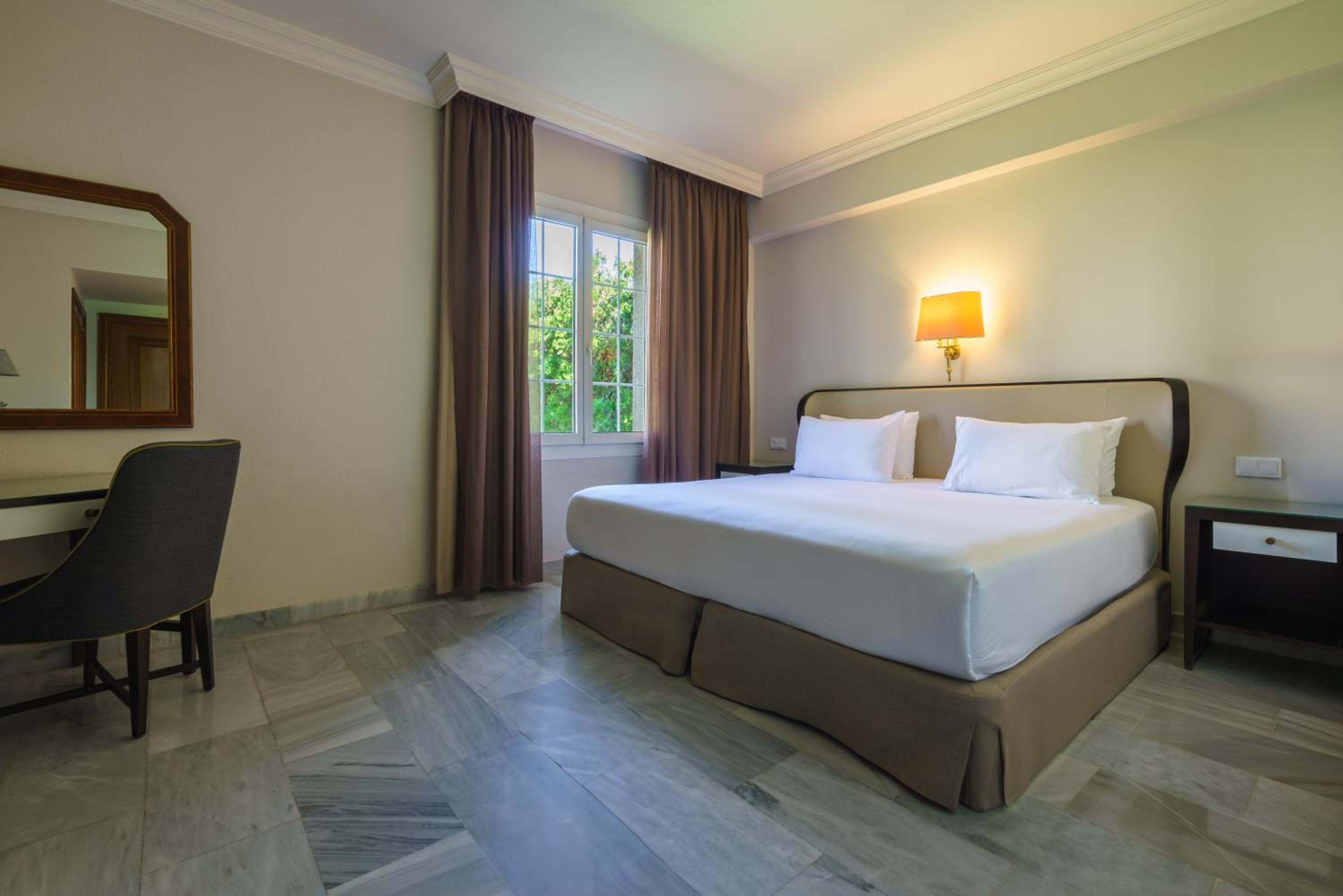 Superior Double Room - Photo 2