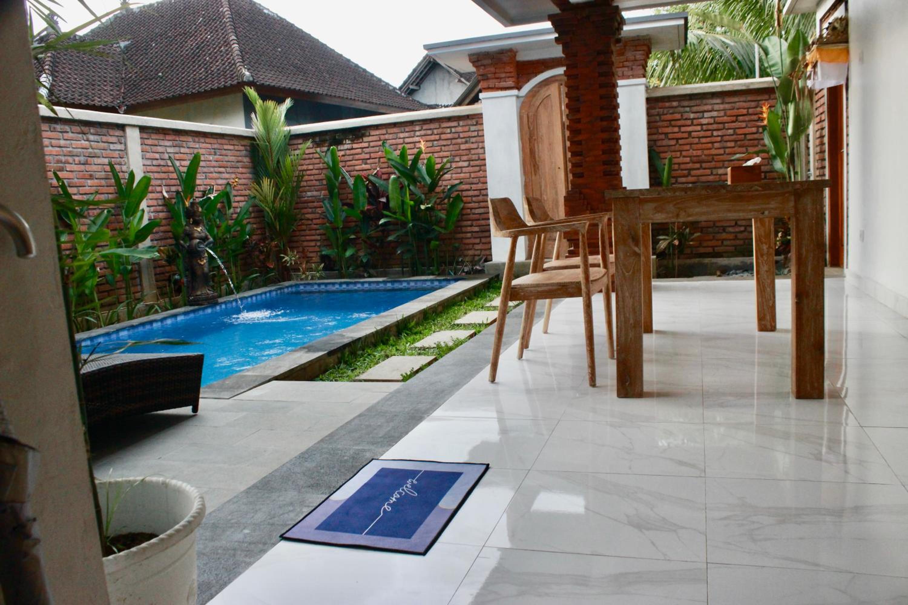 Villa With Private Pool - Photo 2