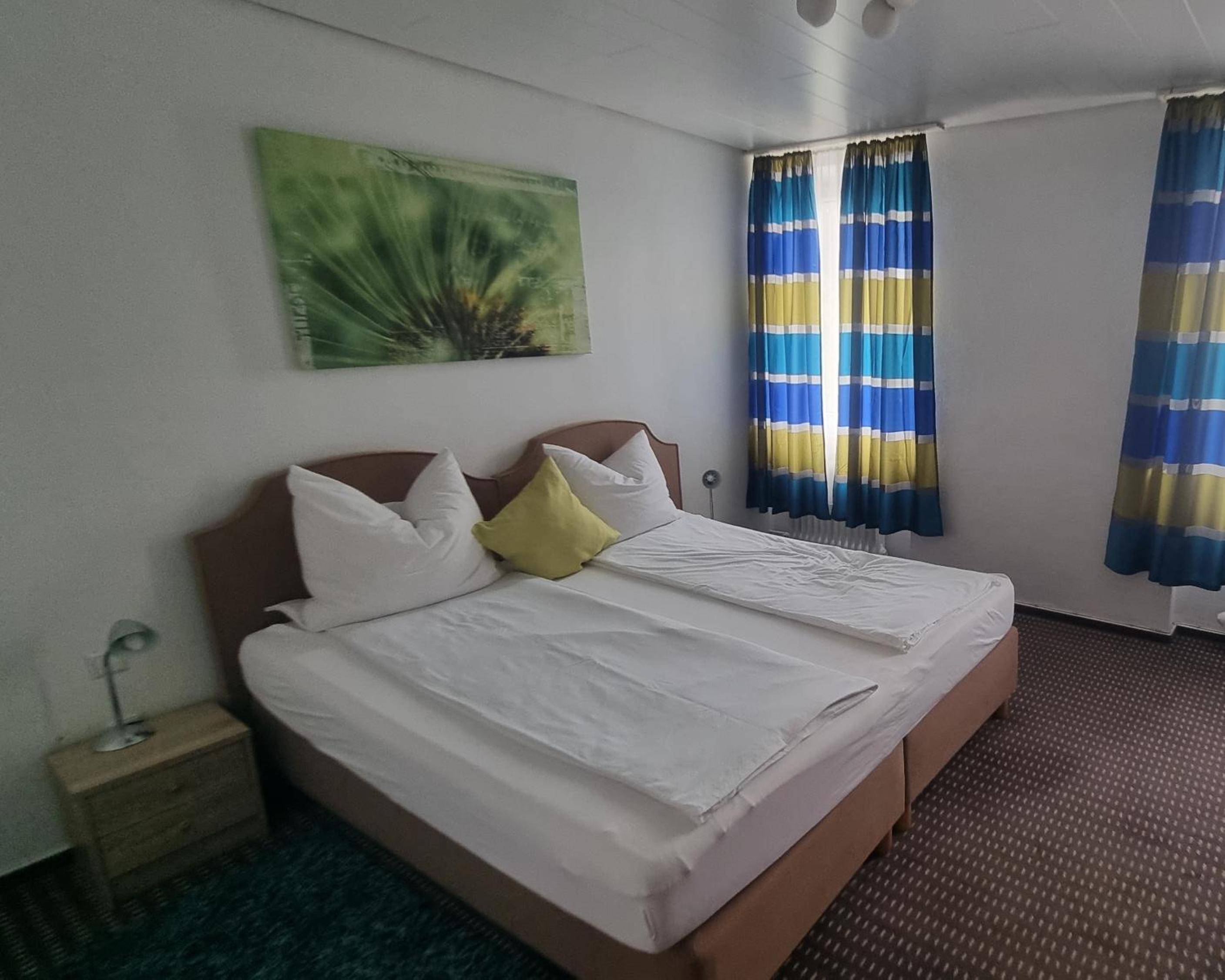 Large Double Room photo 3