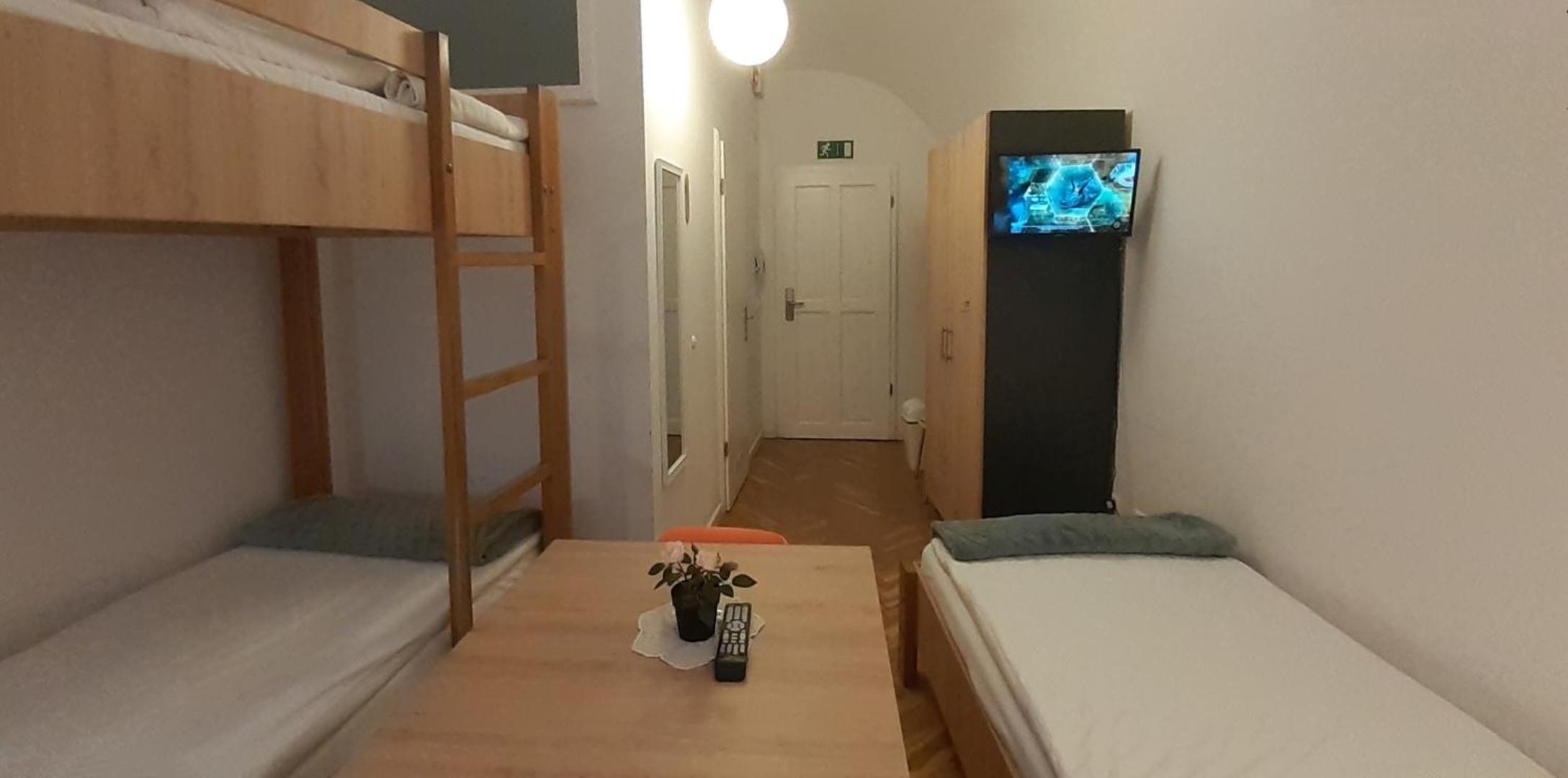 Triple Room with Bathroom photo 2