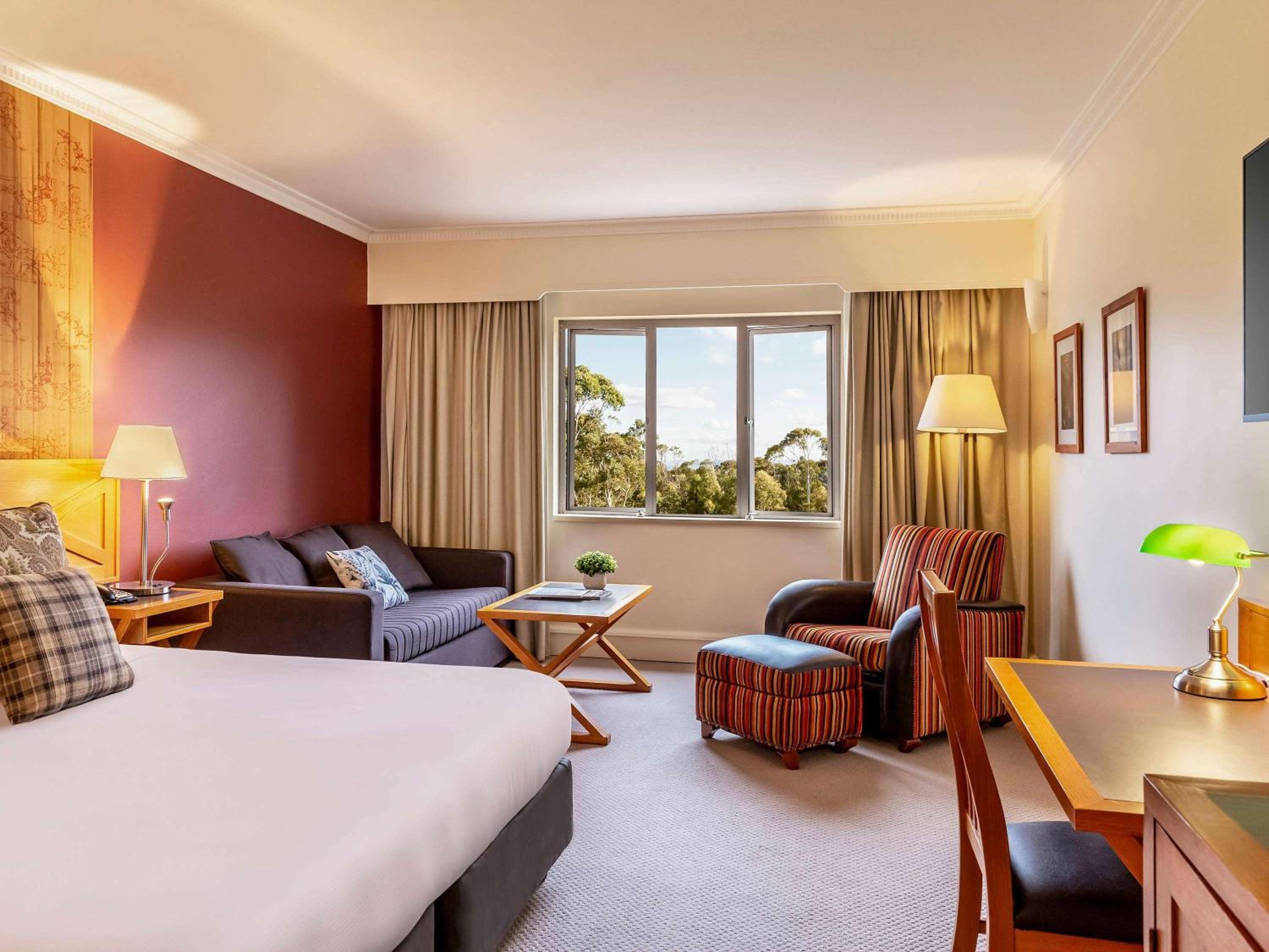 Superior King Room - Photo 1