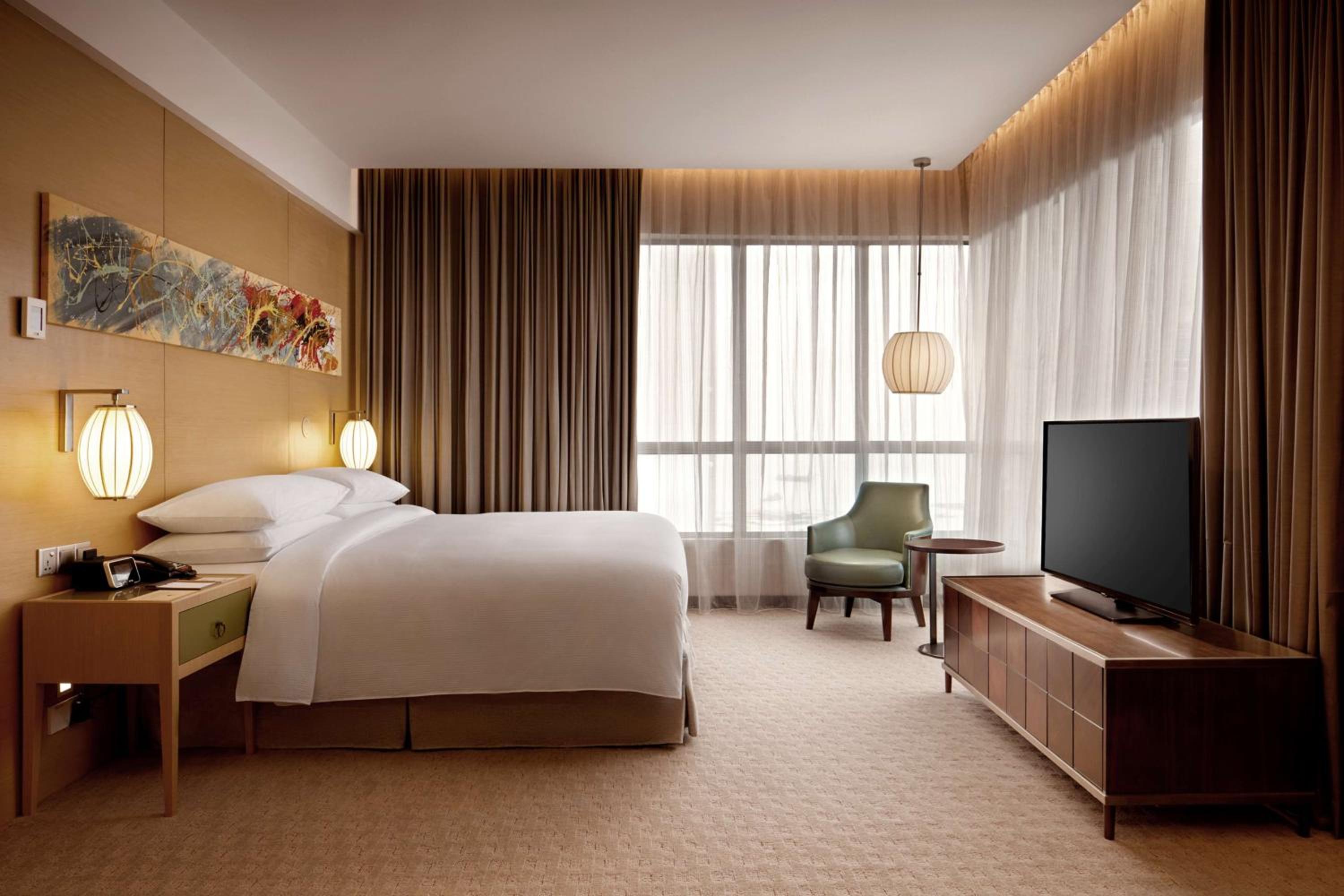 Junior King Suite photo 2