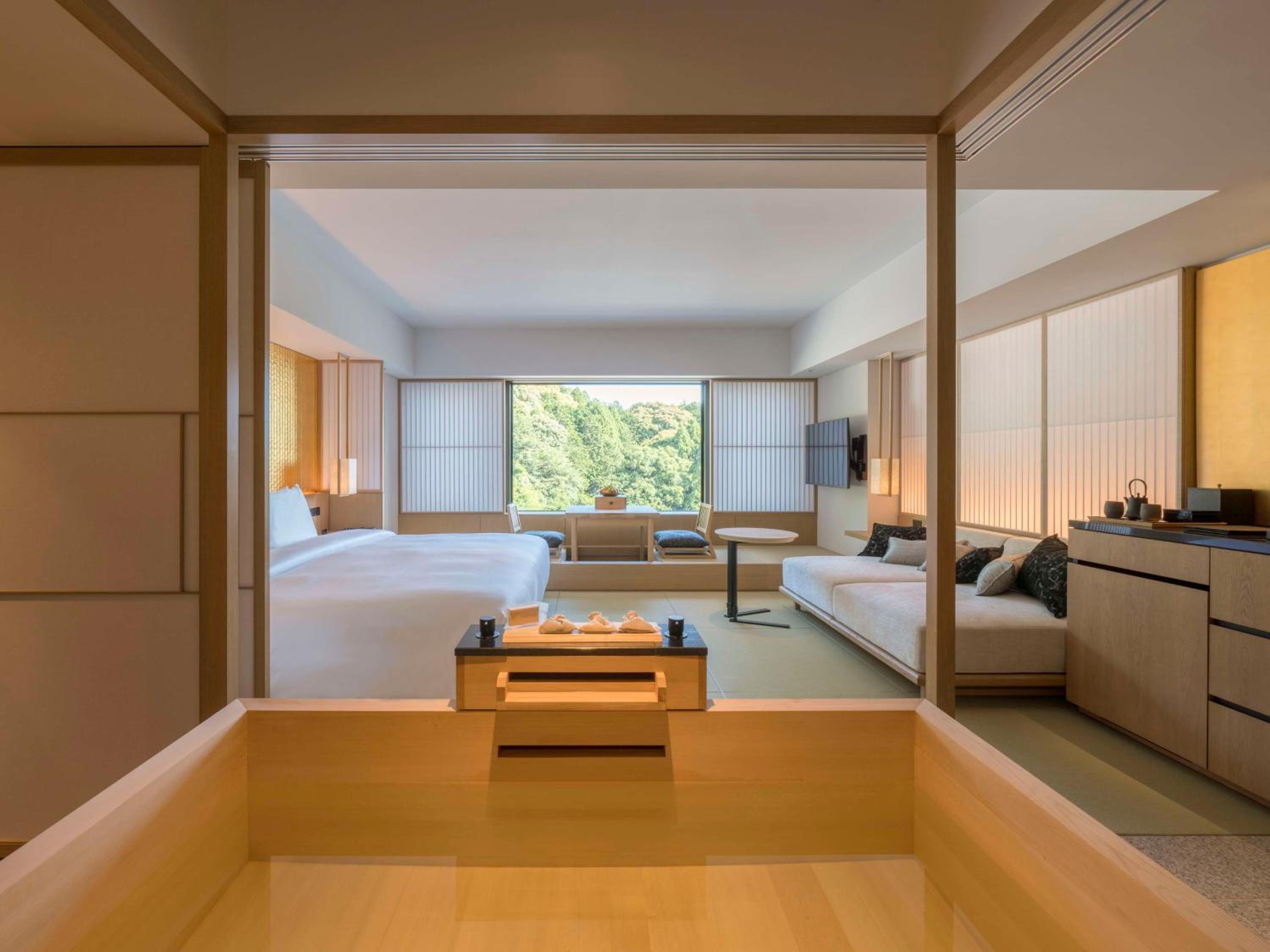 Serenity King Room