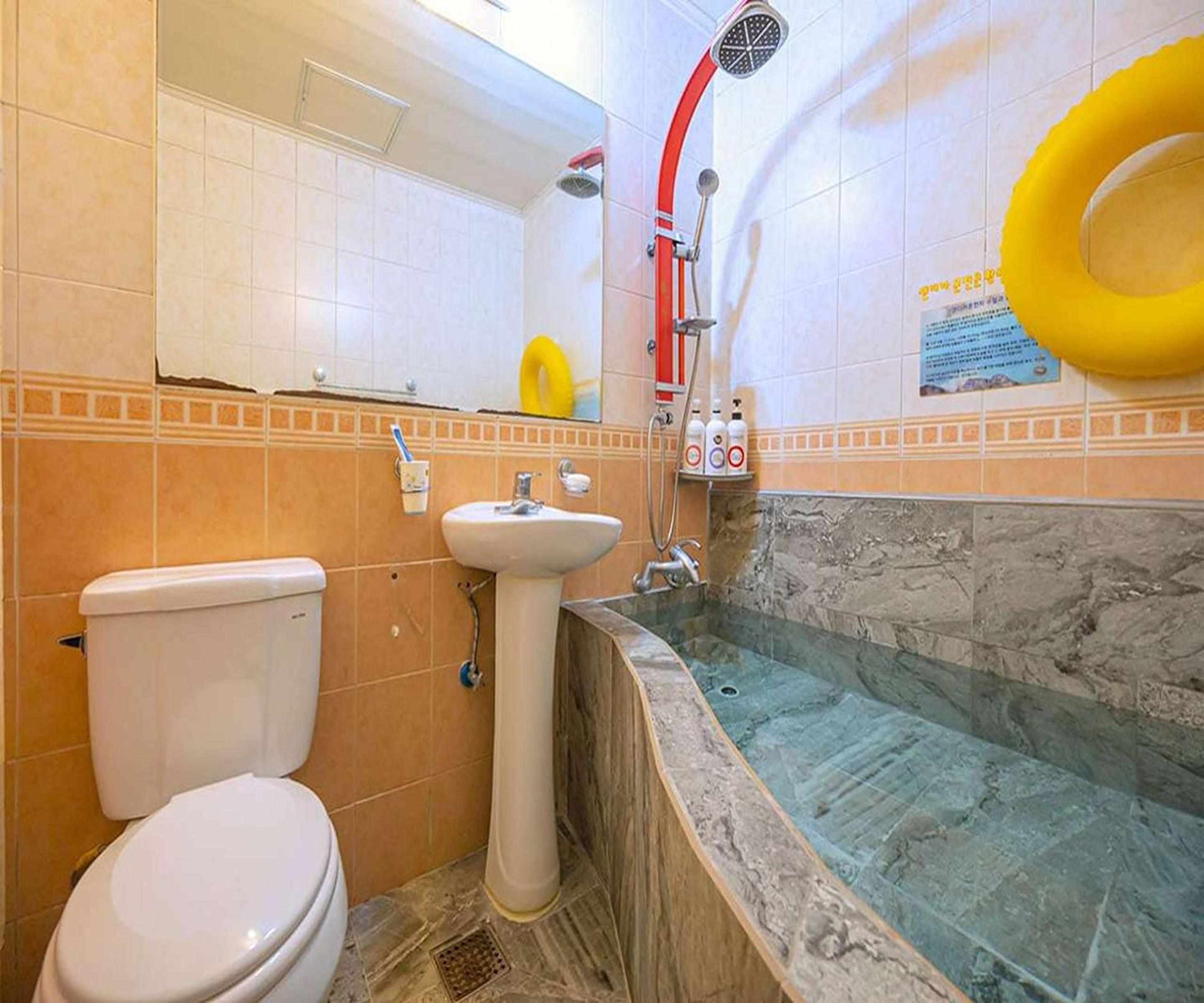 Double Room With Private Bathroom photo 3