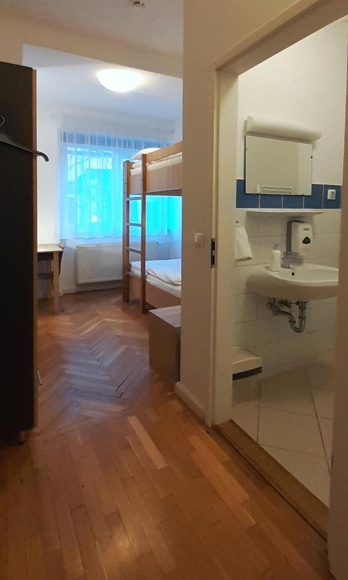 Small Room with Bunk Bed photo 1