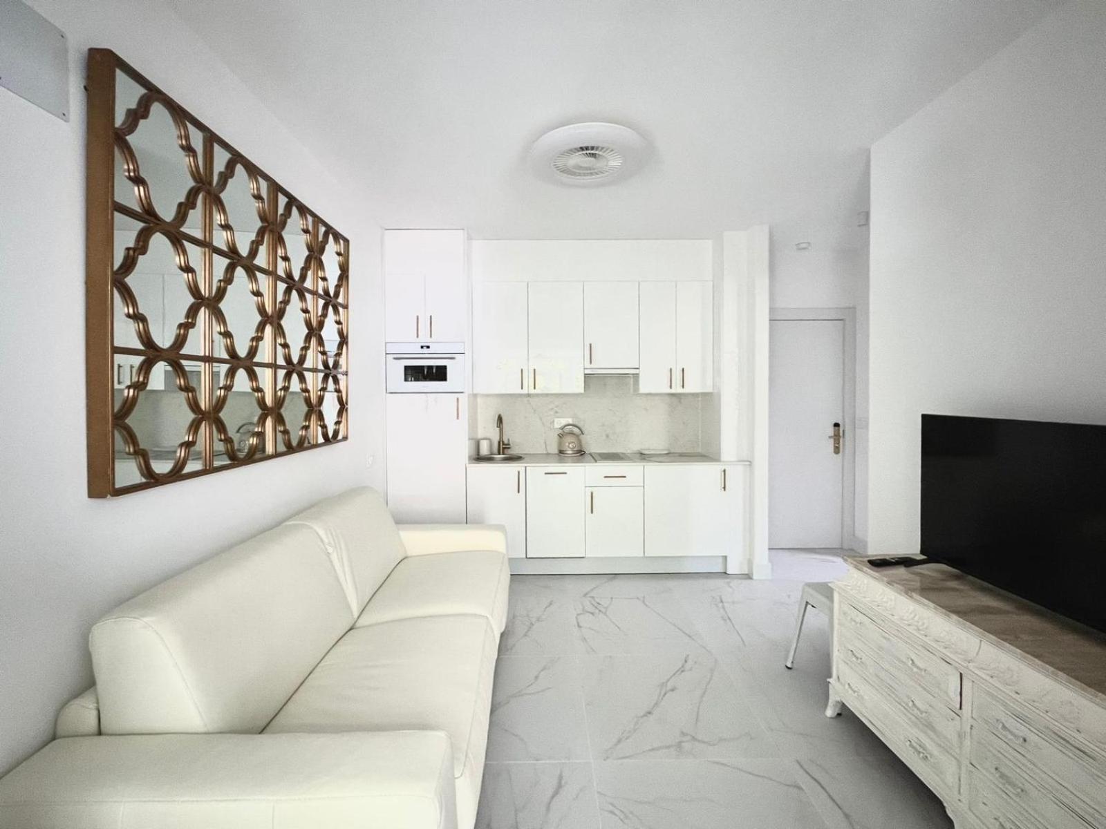 Apartamento de lujo de una habitación con vistas al jardín
