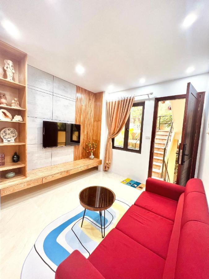 Deluxe One-Bedroom Apartment with Garden View