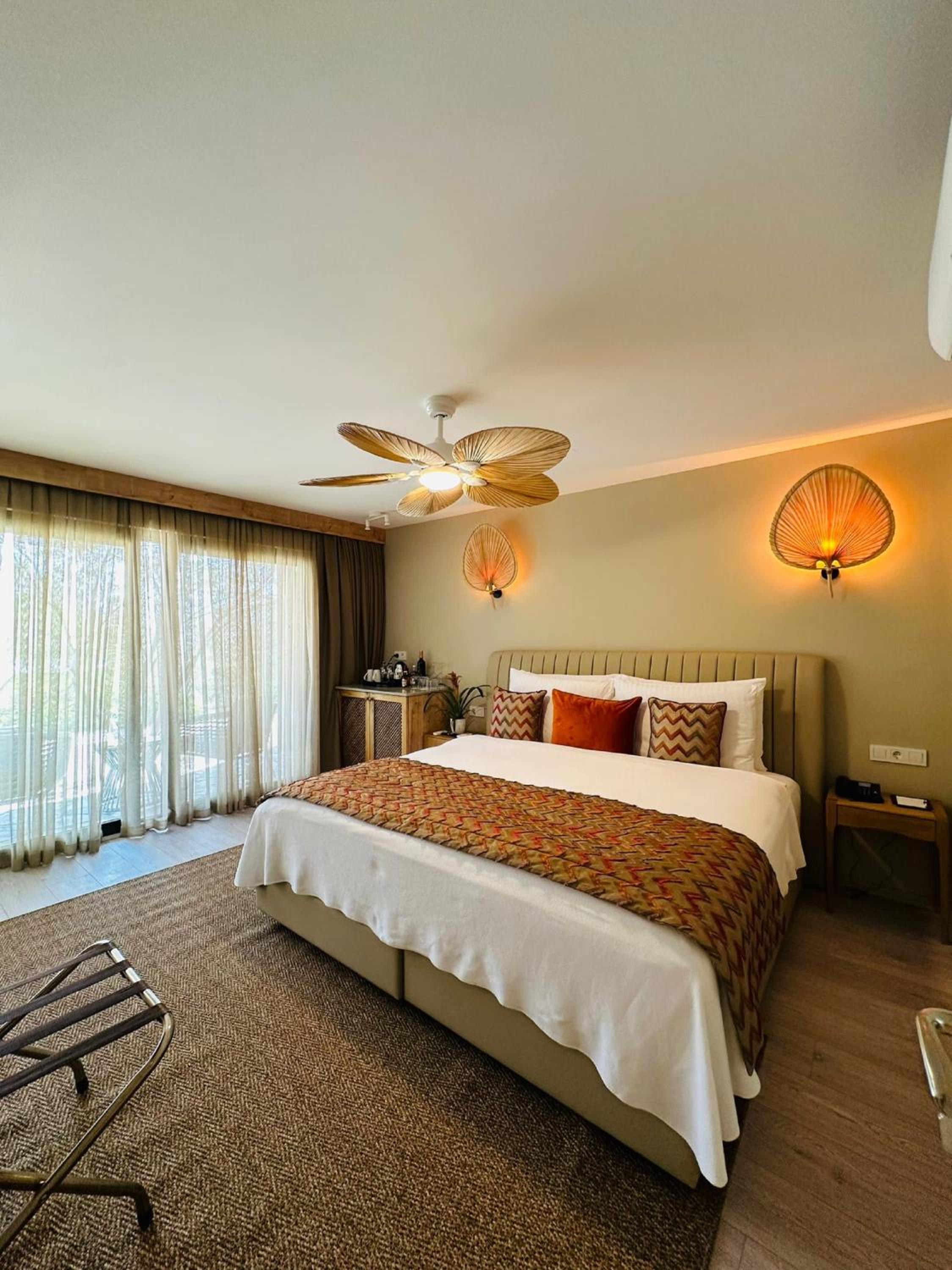 Double Room with Garden View - Photo 9