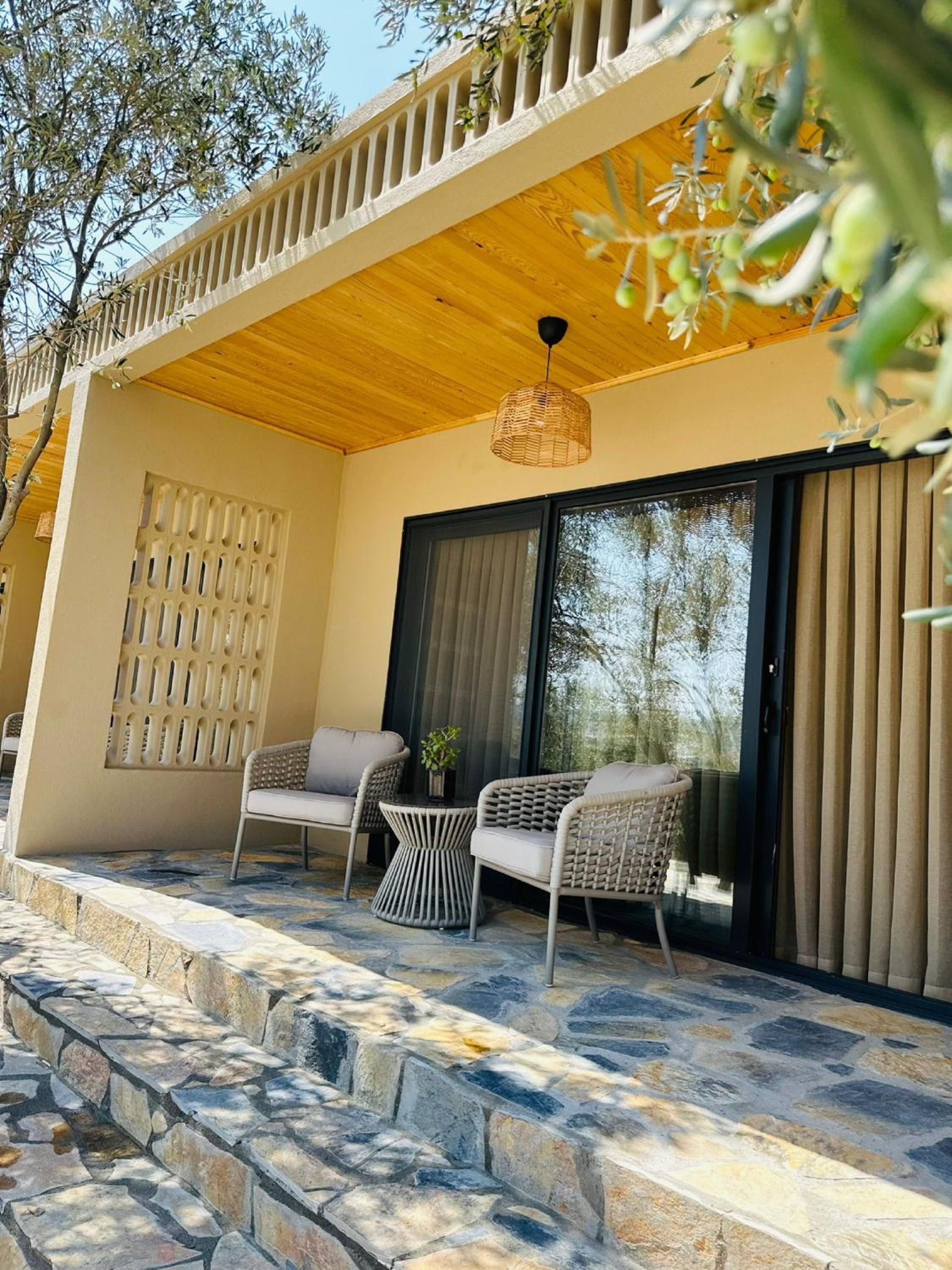 Double Room with Garden View - Photo 6