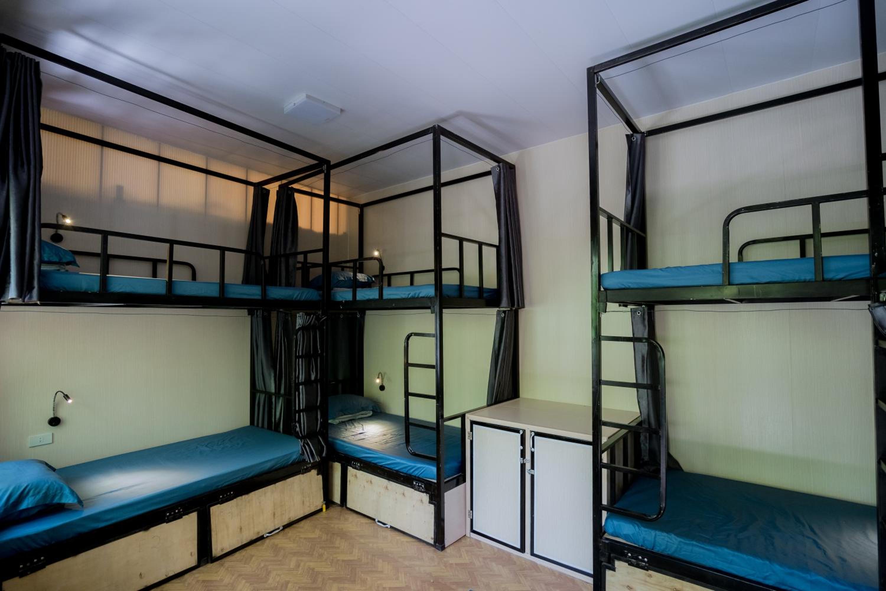 Bed in 8-Bed Mixed Dormitory Room photo 3