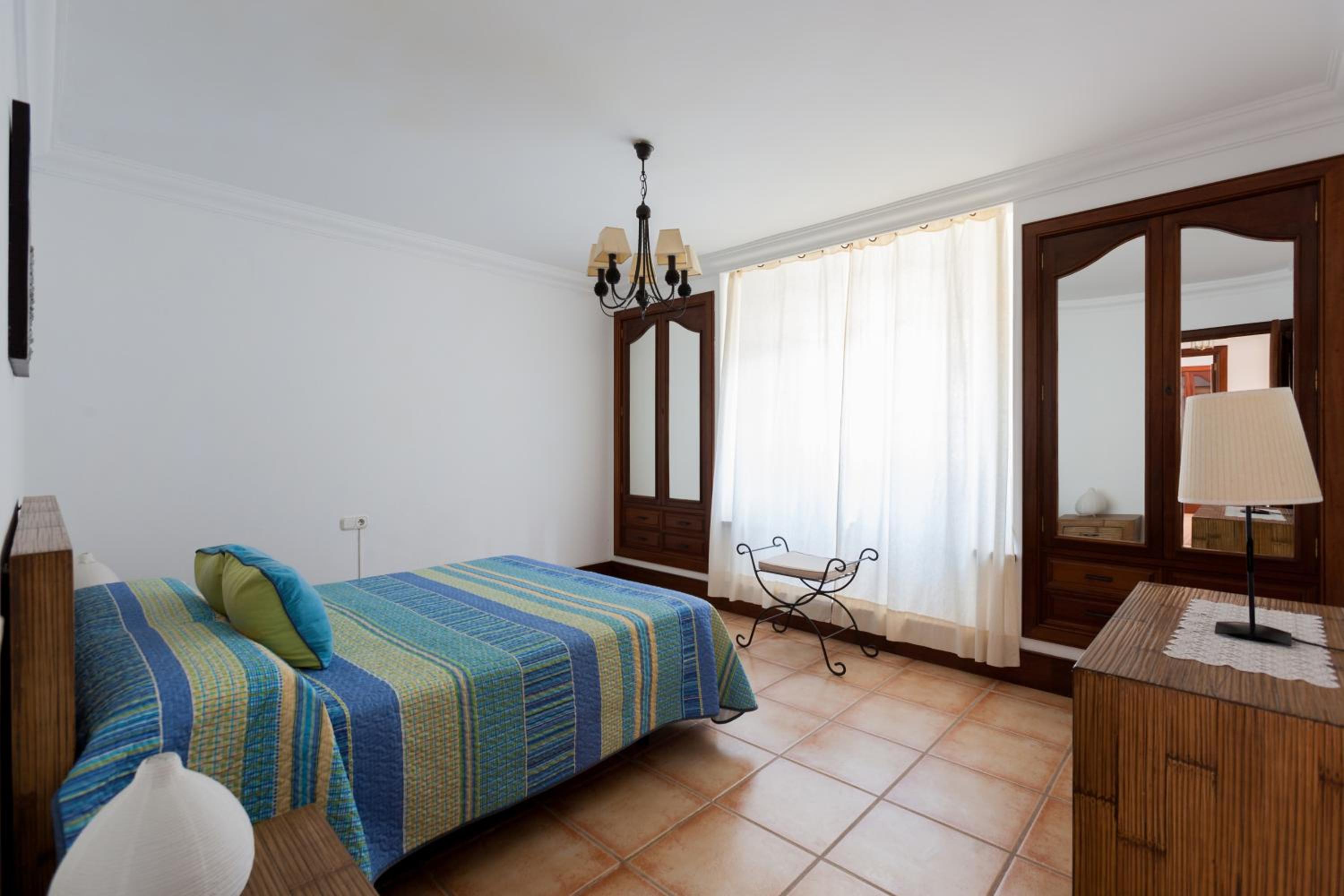 One-Bedroom House photo 2
